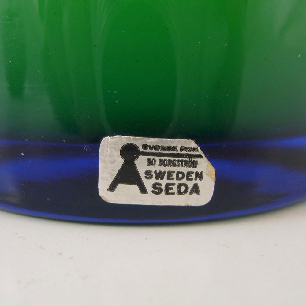 (image for) Aseda Swedish Green Cased Glass Vase #9/321 - Labelled - Click Image to Close