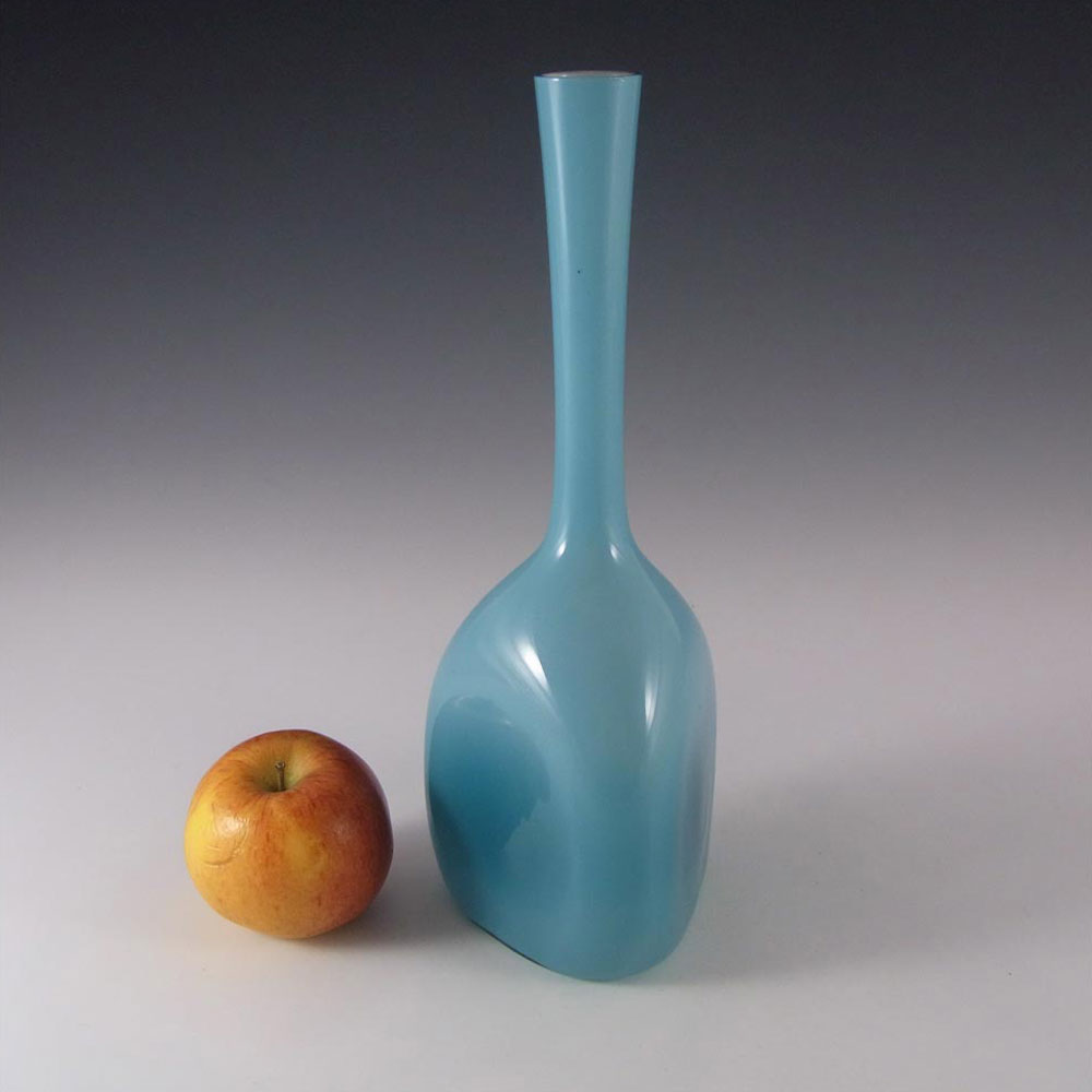 Elme Scandinavian Blue Cased Glass 'Three Sided' Vase - Click Image to Close
