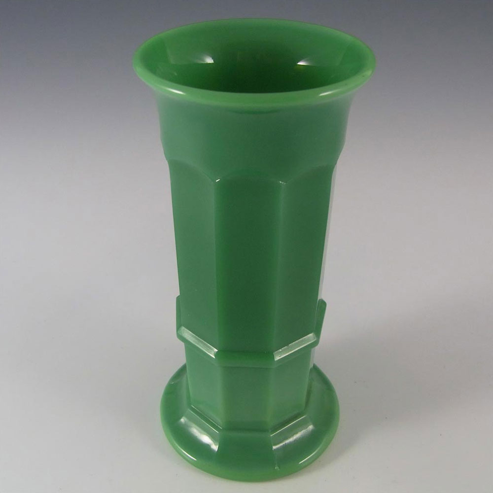(image for) Davidson Art Deco 6.25" Jade Green Glass Vase #279 - Click Image to Close