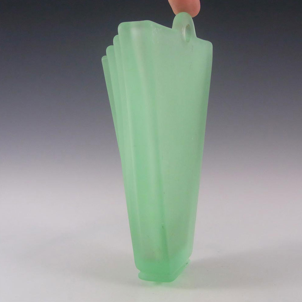 Bagley #334 Art Deco Uranium Green Glass 'Grantham' Wall Vase - Click Image to Close