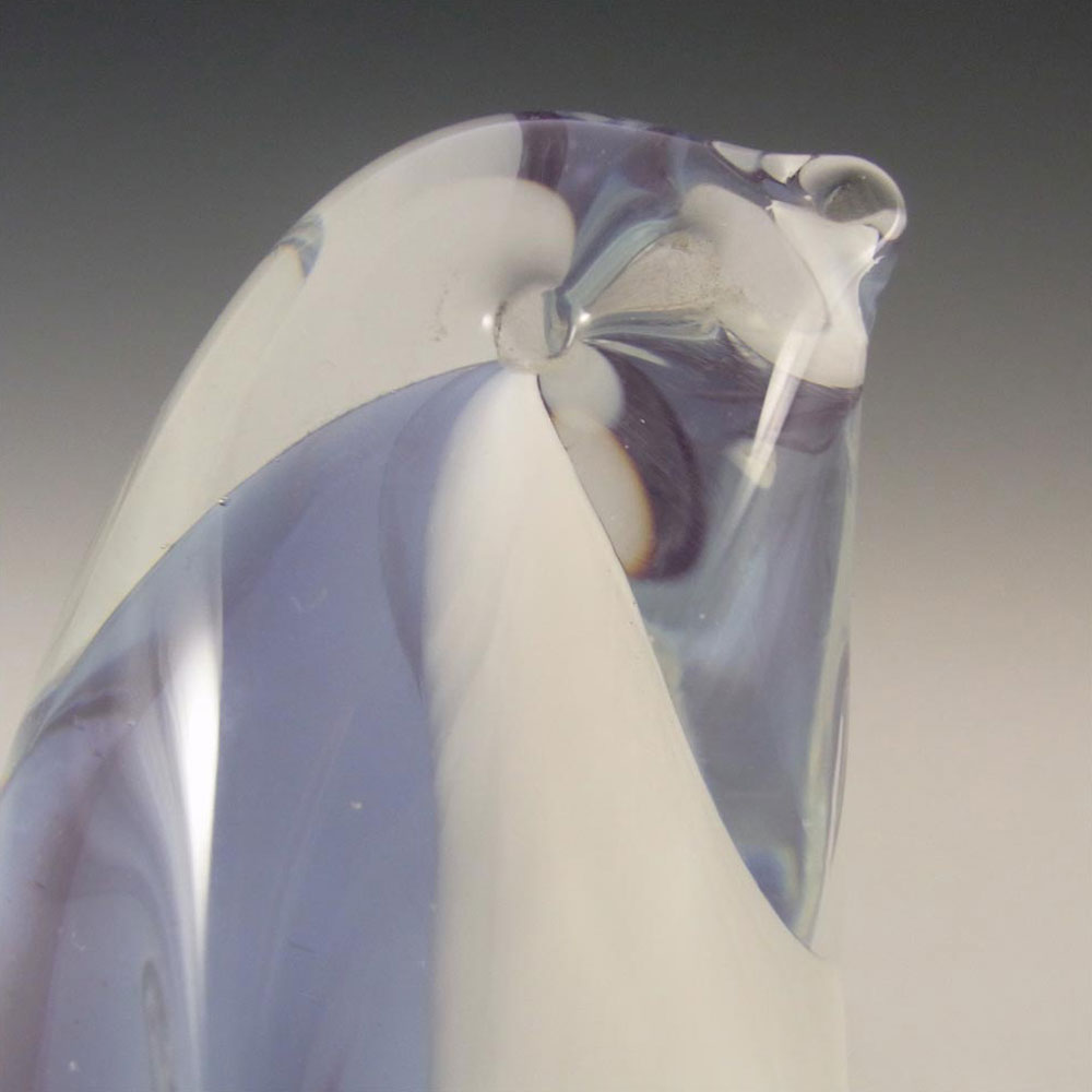 (image for) Neodymium/Alexandrite Glass Penguin - Changes Colour! - Click Image to Close