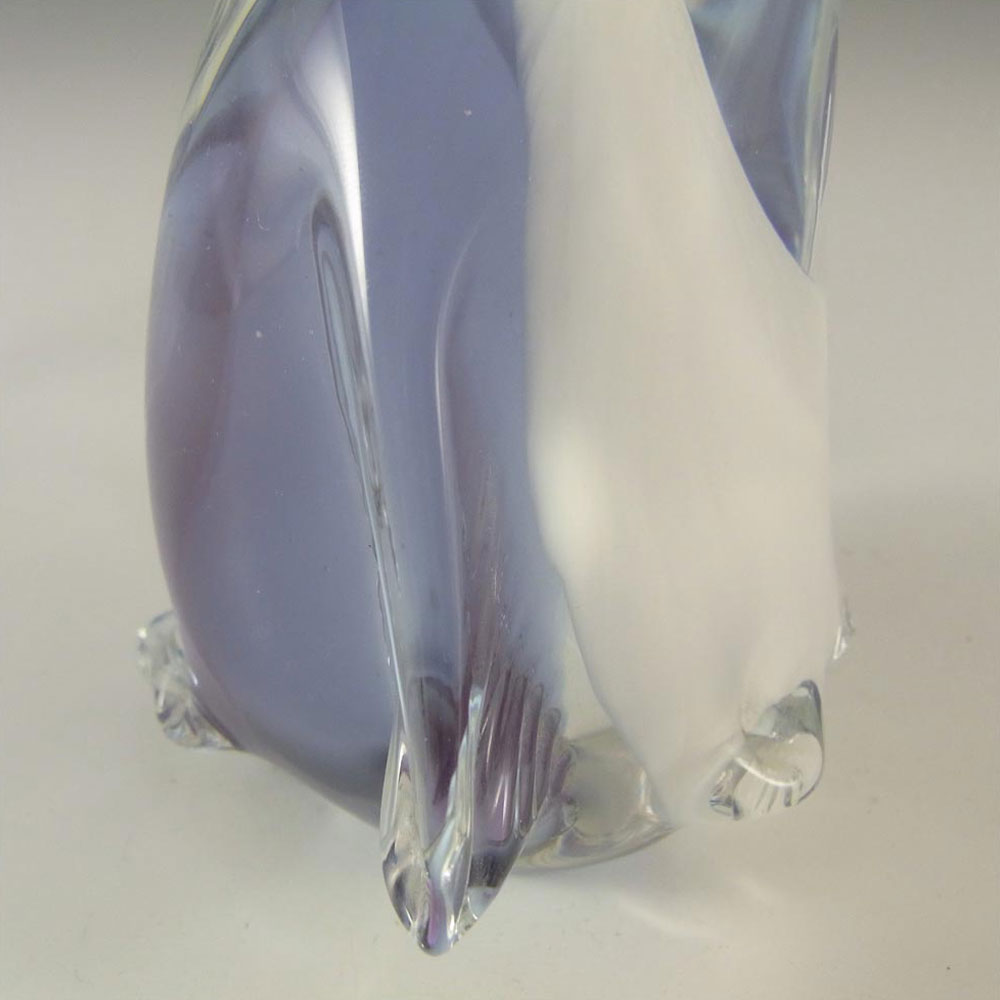 Neodymium/Alexandrite Glass Penguin - Changes Colour! - Click Image to Close