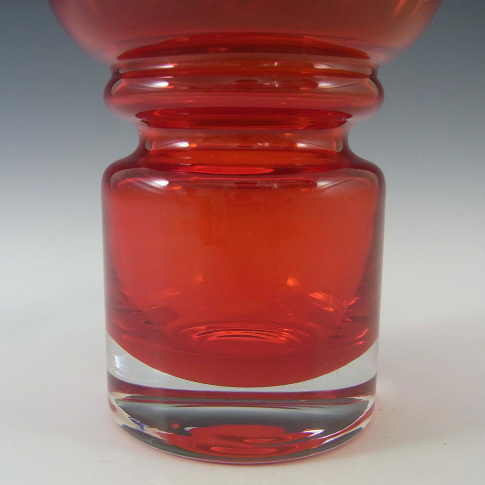 Riihimaki #1512 Riihimaen Red Glass 'Tulppaani' Vase - Click Image to Close