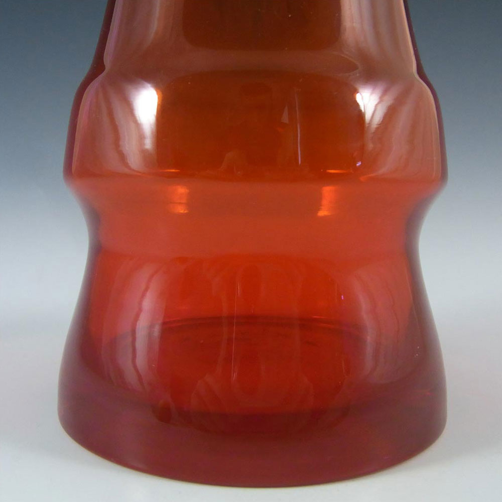 (image for) Riihimaki 'Piippu' Riihimaen Aimo Okkolin Red Glass Vase - Click Image to Close