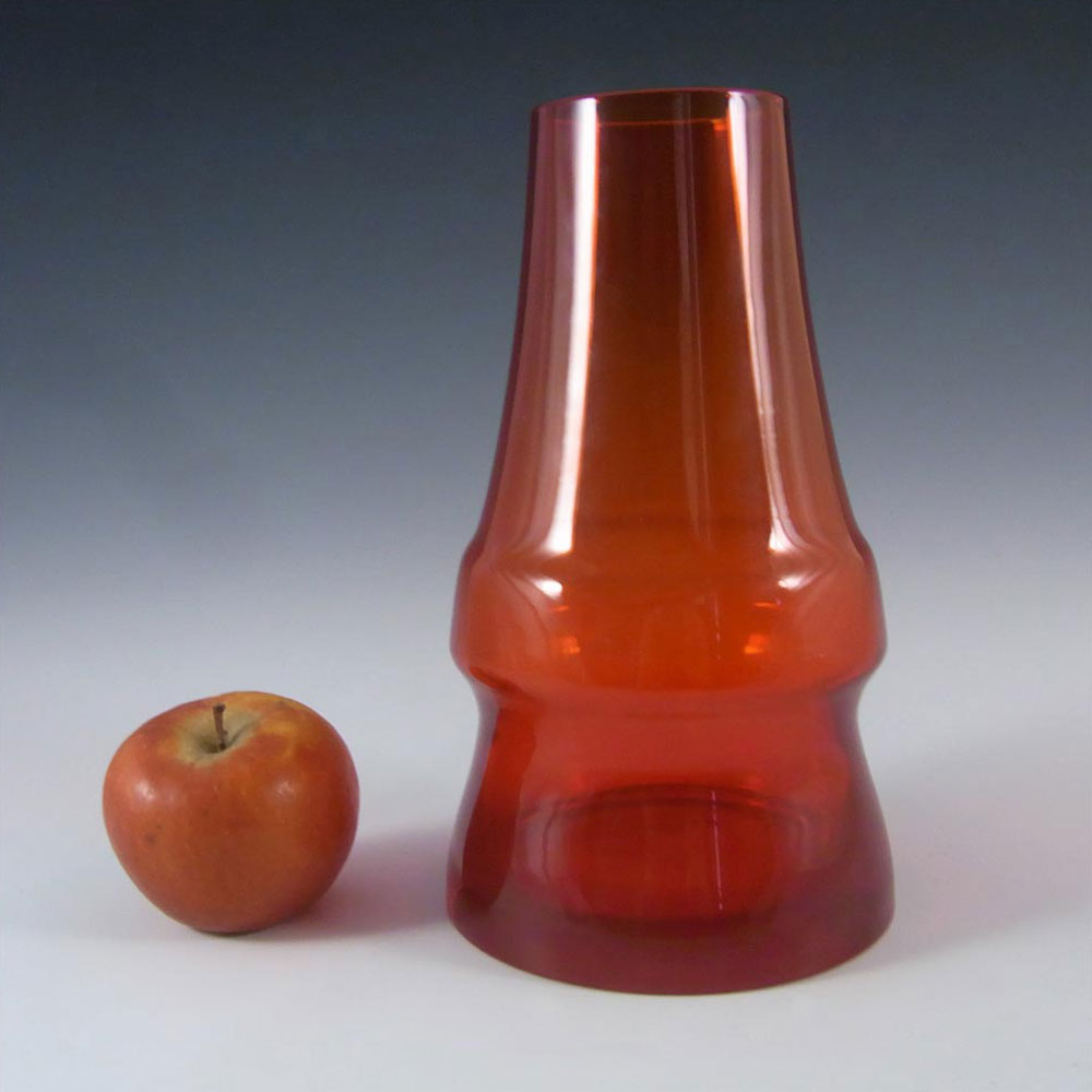 Riihimaki 'Piippu' Riihimaen Aimo Okkolin Red Glass Vase - Click Image to Close