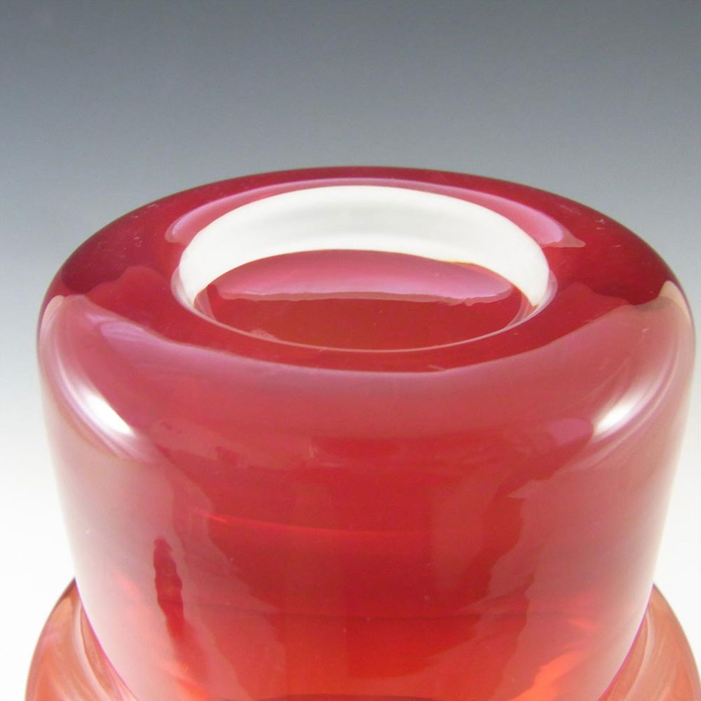 (image for) Riihimaki #1519 Riihimaen Red Glass 'Tuulikki' Vase - Click Image to Close
