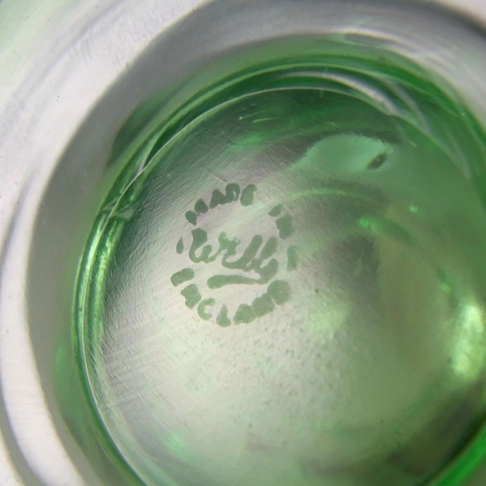 Thomas Webb Uranium Green Glass Bull's Eye Vase - Marked - Click Image to Close