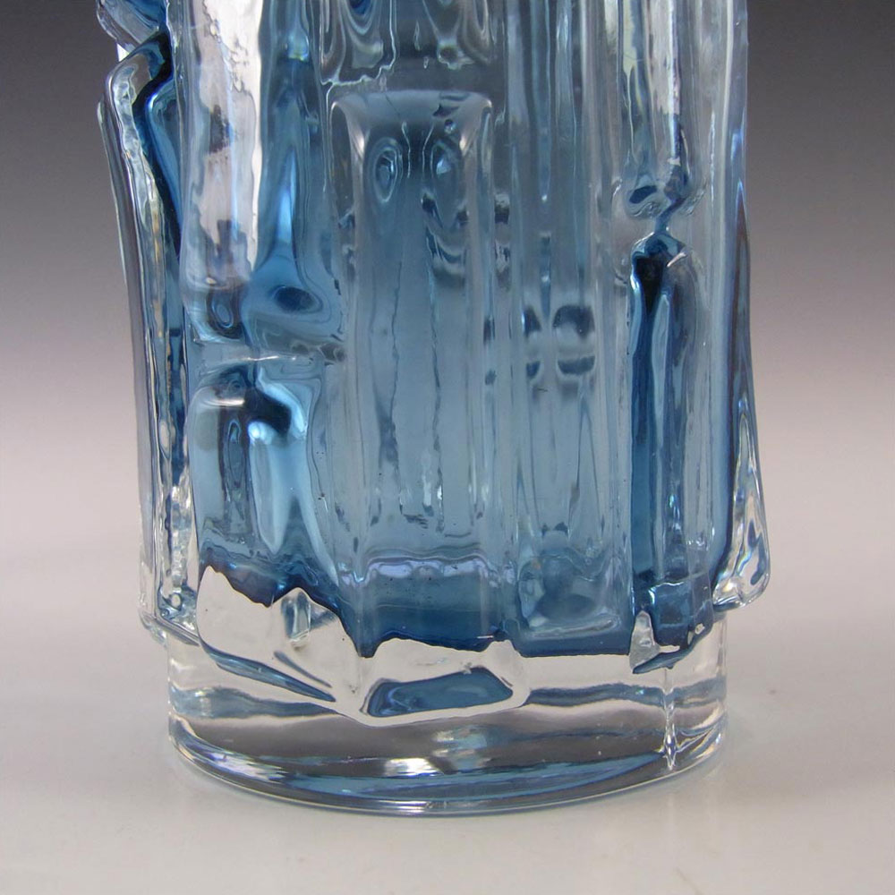 Aseda Swedish Blue Glass Bark 5.75" Vase - Bo Borgstrom B5/830 - Click Image to Close