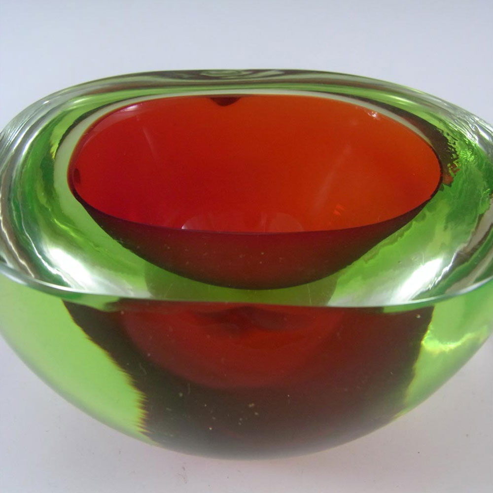 (image for) Murano Geode Red & Uranium Green Sommerso Glass Oval Bowl - Click Image to Close