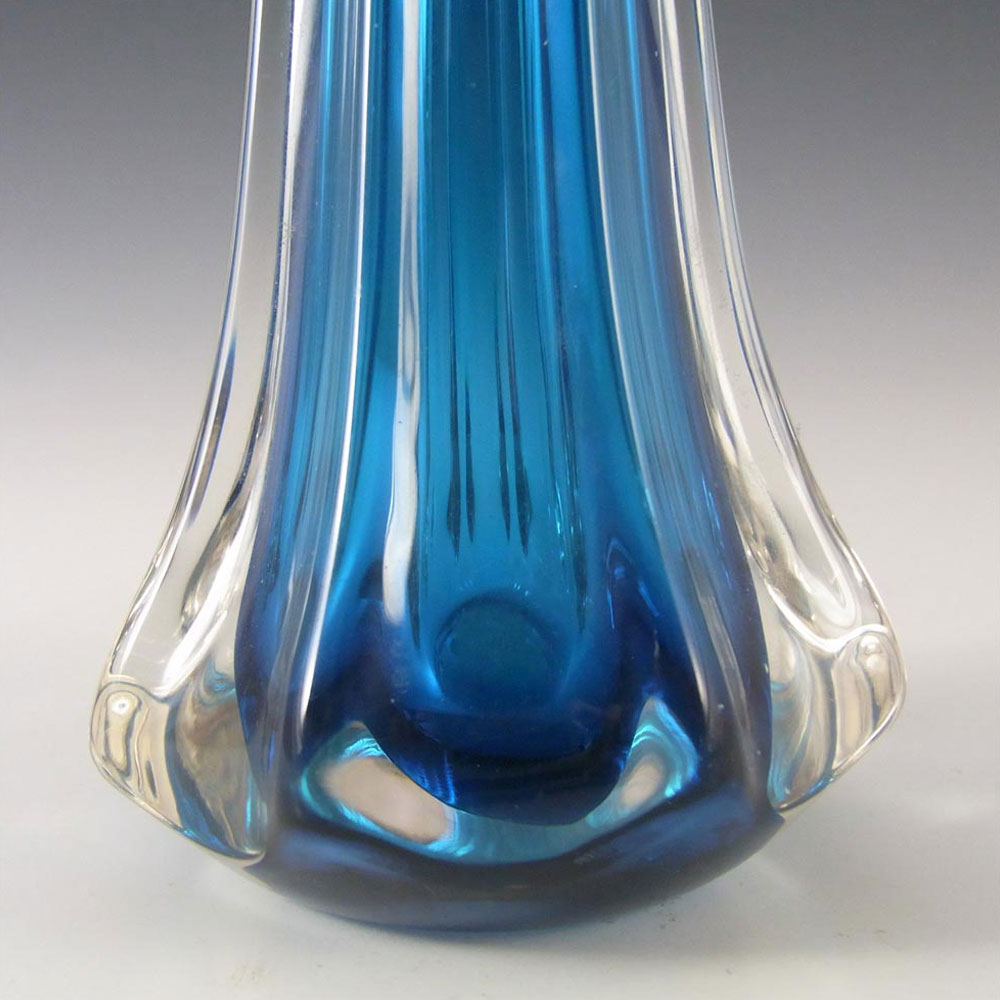 Whitefriars #9781 Baxter Kingfisher Blue Glass Eight Sided Vase - Click Image to Close