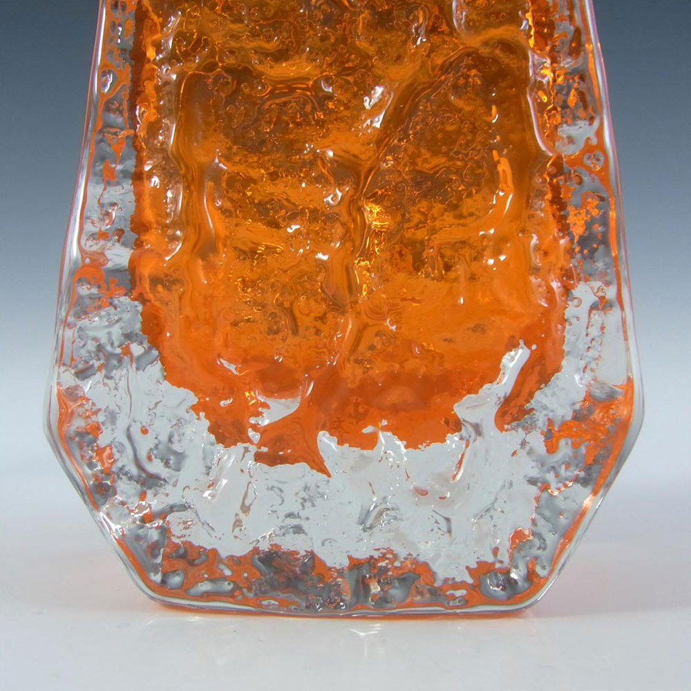 Whitefriars #9686 Baxter Tangerine Glass Textured Coffin Vase - Click Image to Close