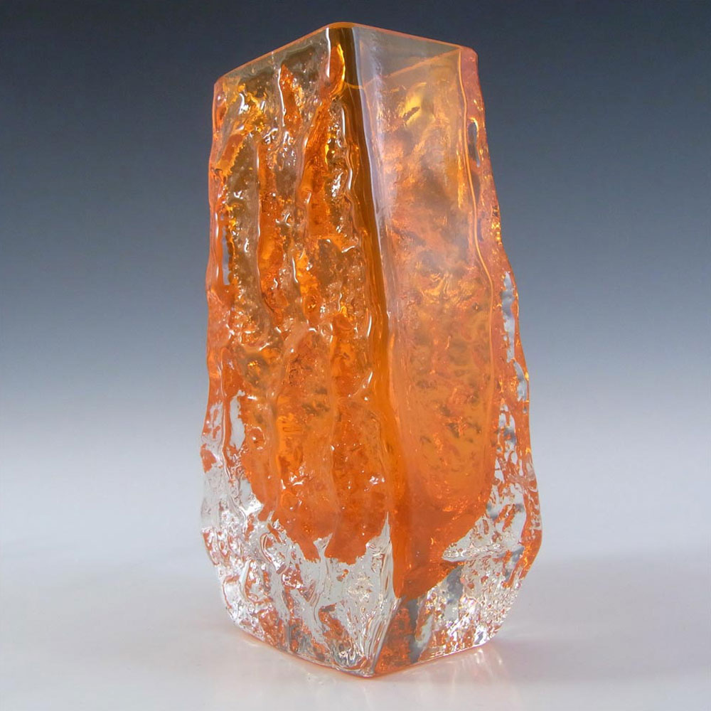 Whitefriars #9686 Baxter Tangerine Glass Textured Coffin Vase - Click Image to Close
