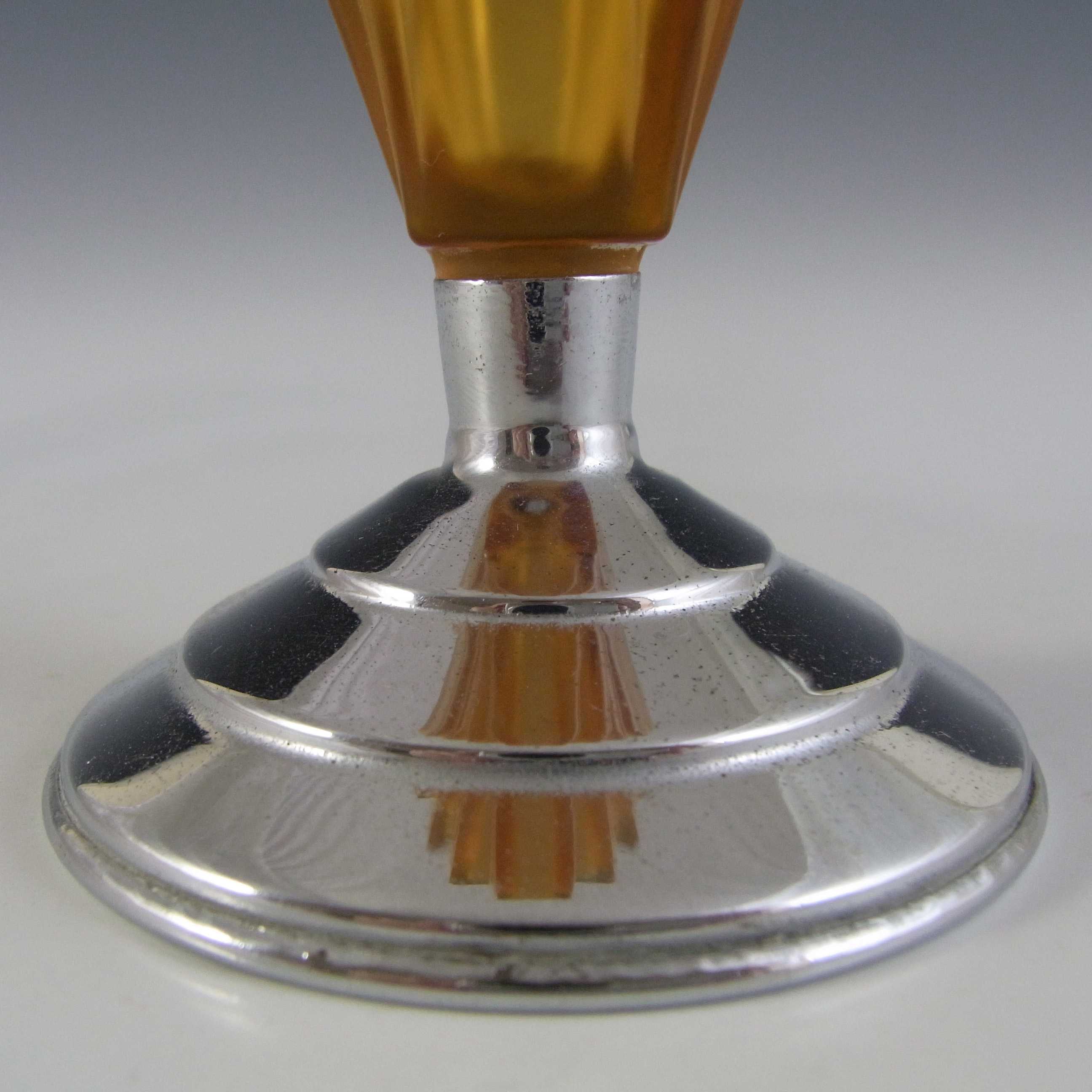 (image for) Bagley #334 Art Deco 4.5" Amber Glass & Chrome 'Grantham' Vase - Click Image to Close
