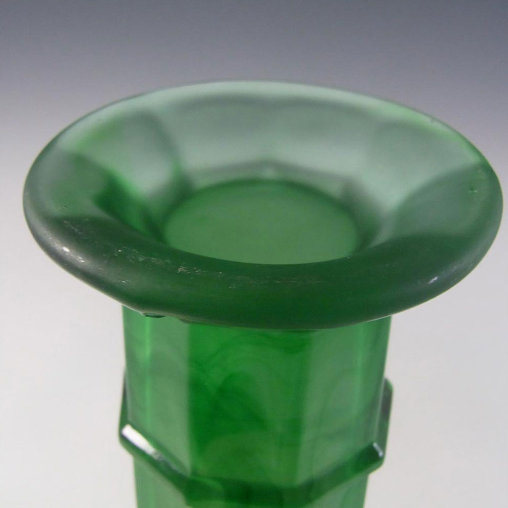 Davidson #279 British Art Deco Green Cloud Glass Vase - Click Image to Close