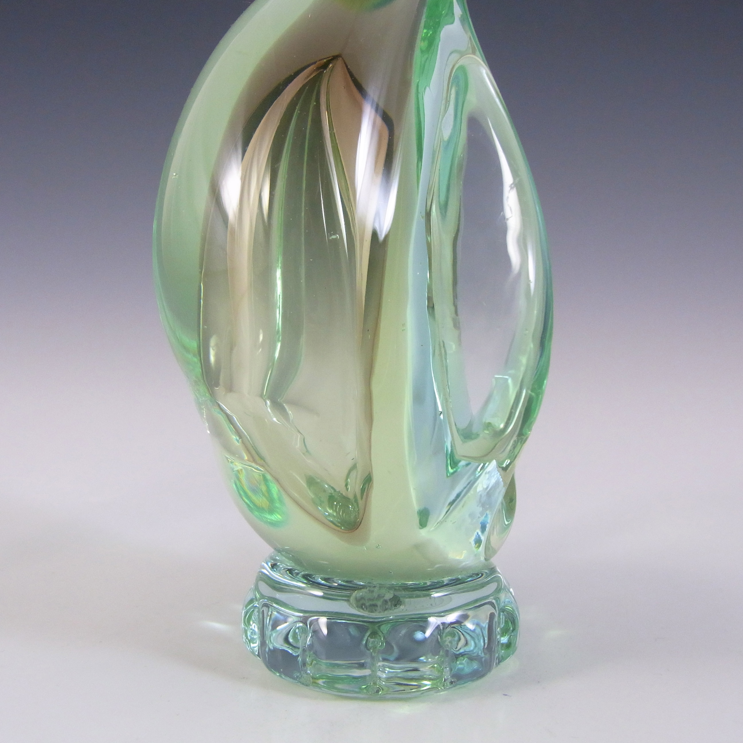 Murano Purple & Uranium Green Sommerso Glass Swan Figurine - Click Image to Close