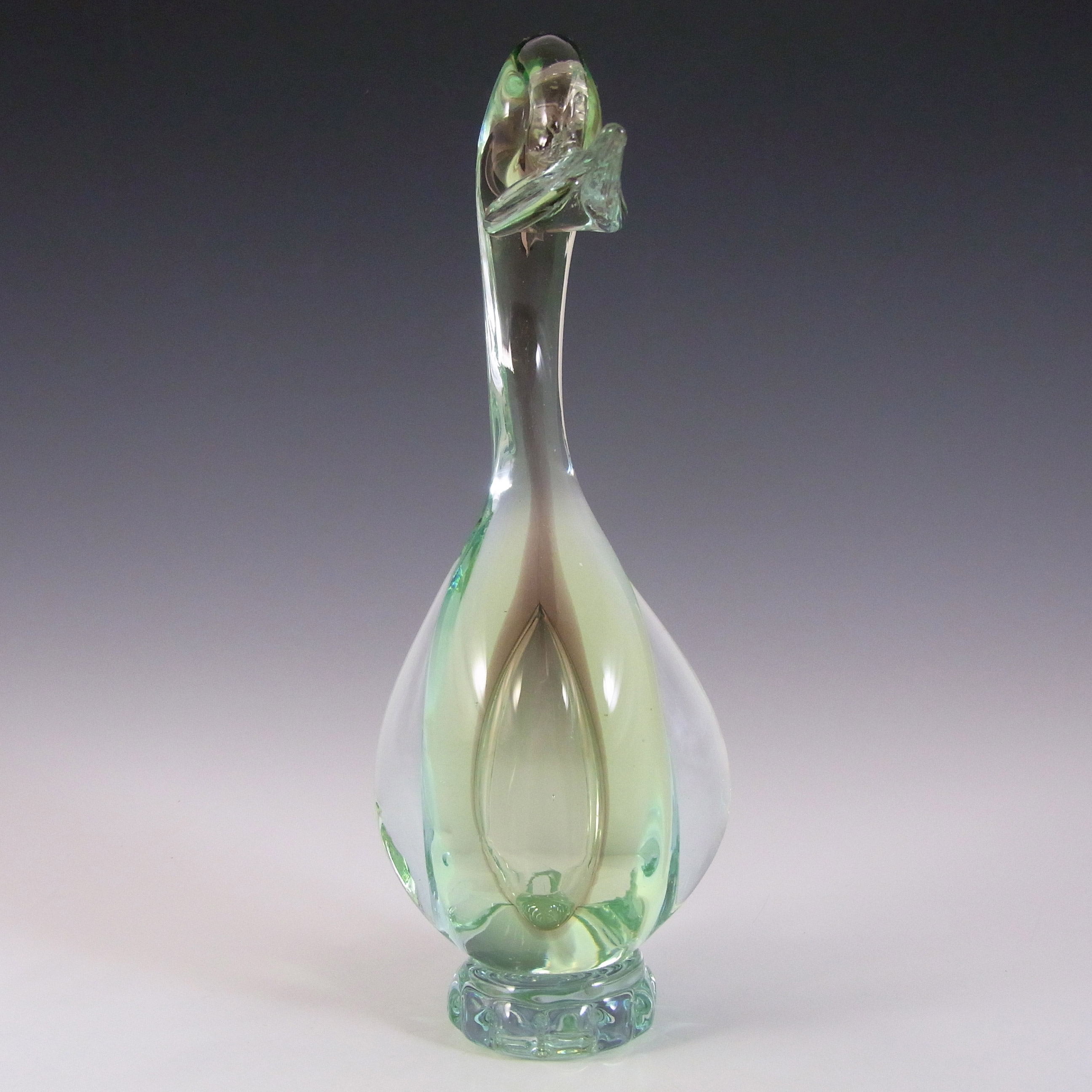 Murano Purple & Uranium Green Sommerso Glass Swan Figurine - Click Image to Close