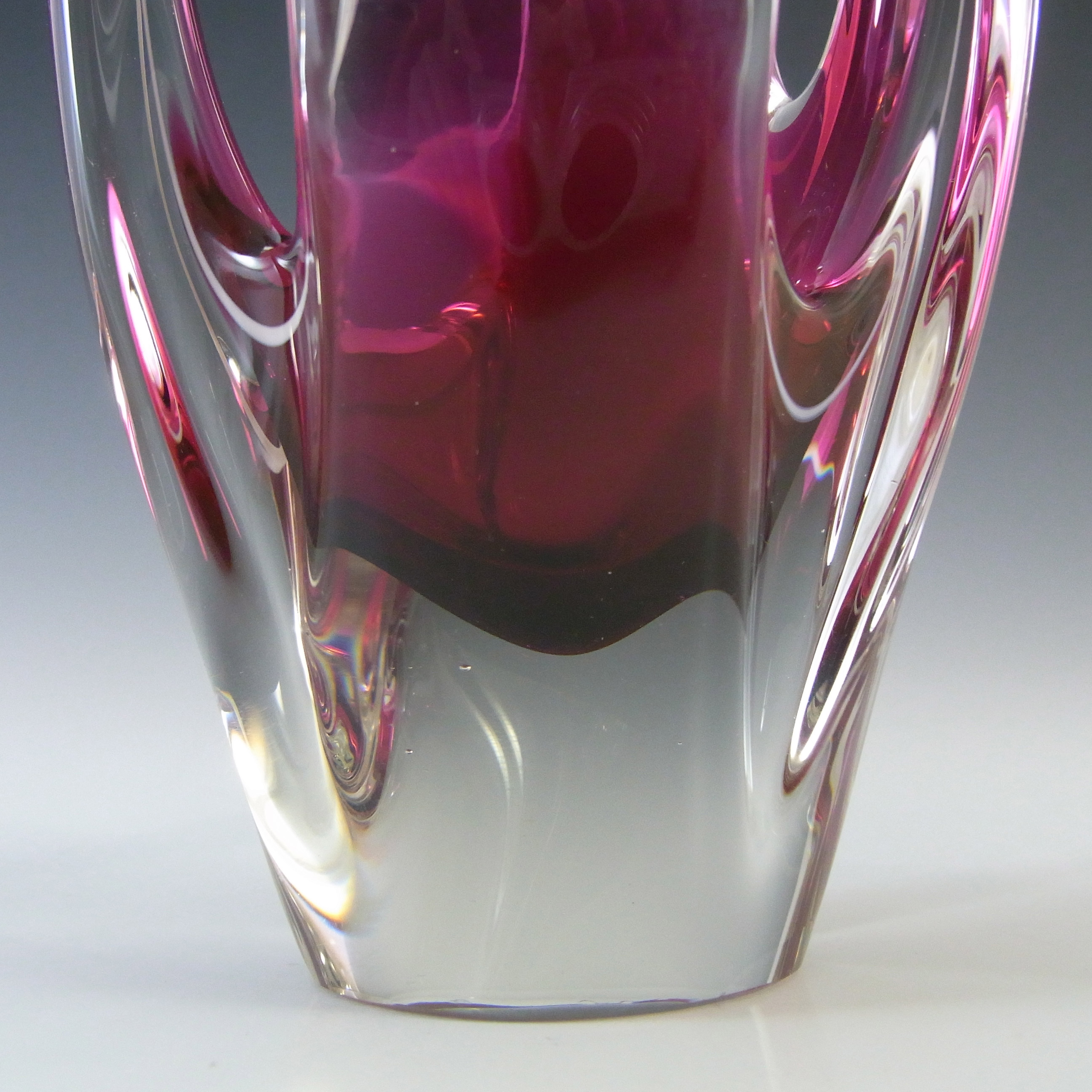 (image for) SIGNED W Johanson Orrefors Sea Glasbruk Glass Coquille Vase - Click Image to Close