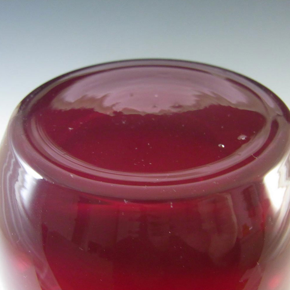 Riihimaki #1483 Riihimaen Lasi Oy Red Glass Vase - Click Image to Close