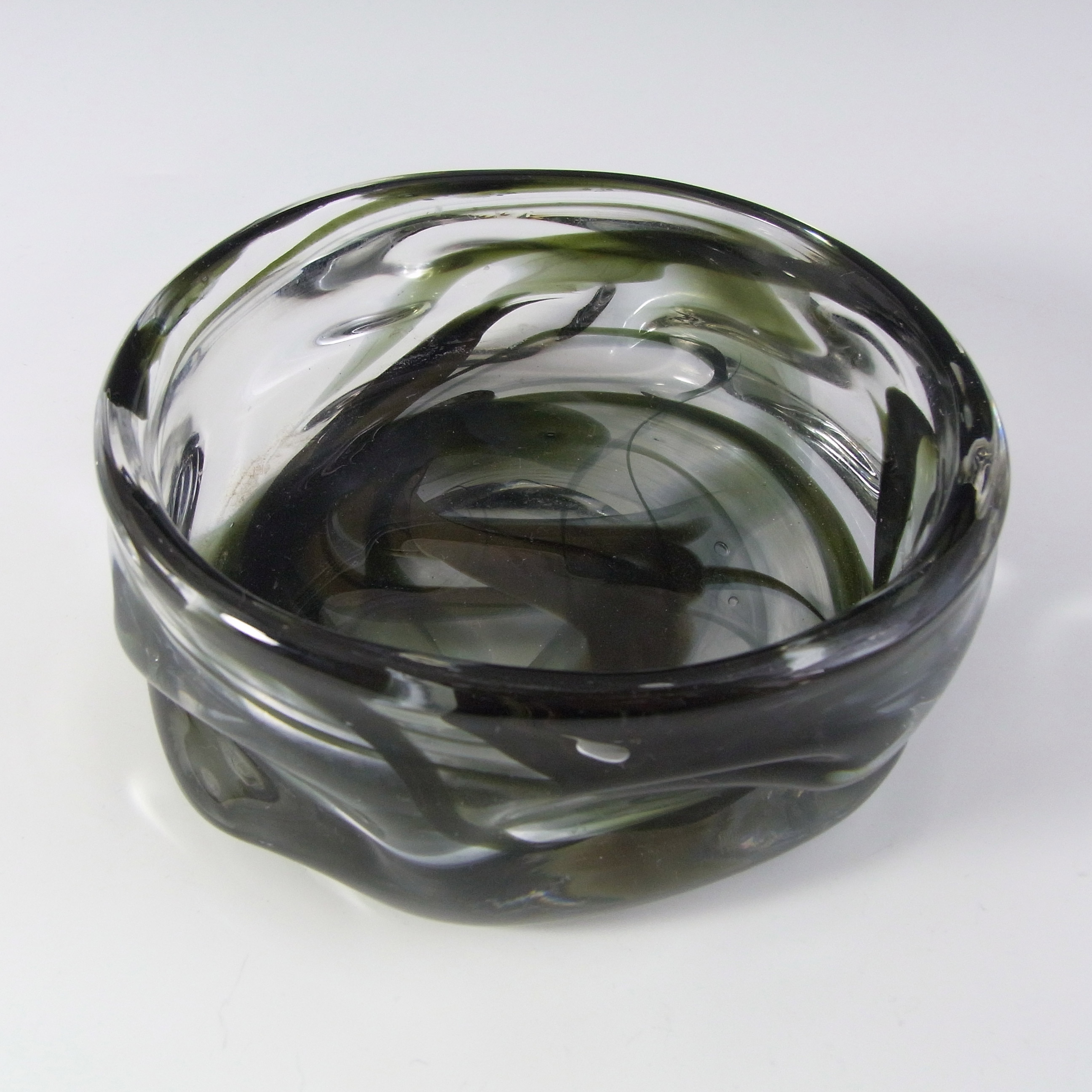 (image for) Whitefriars #9613 Wilson/Dyer Streaky Green Glass Knobbly Bowl - Click Image to Close