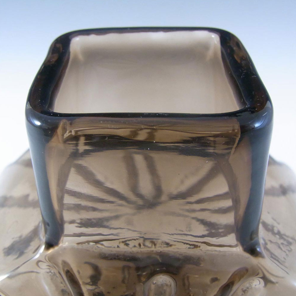 Whitefriars #9676 Baxter Cinnamon Textured Glass Sunburst Vase - Click Image to Close