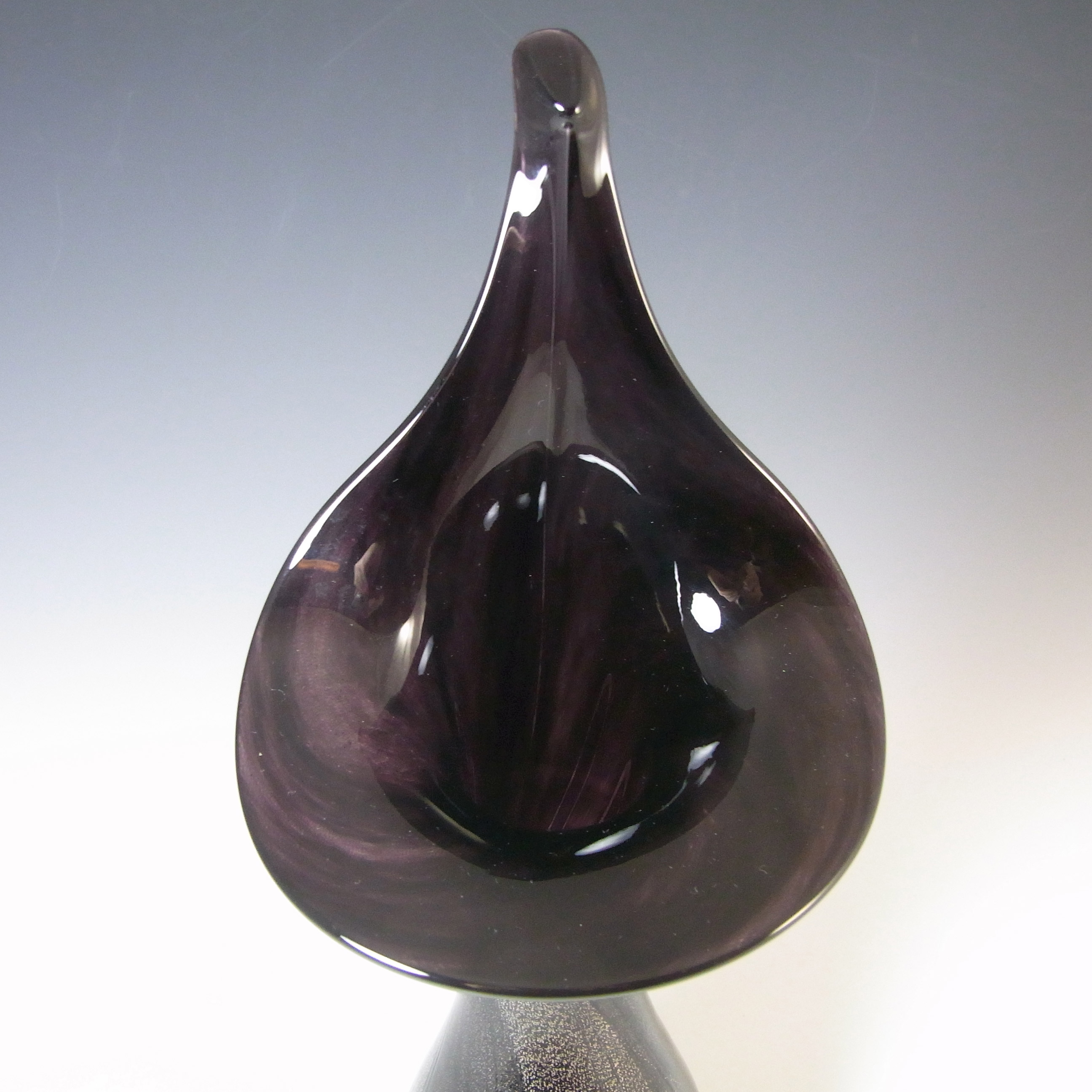 (image for) Alum Bay Isle of Wight Silver Leaf Black Glass Jack-in-the-Pulpit Vase - Click Image to Close