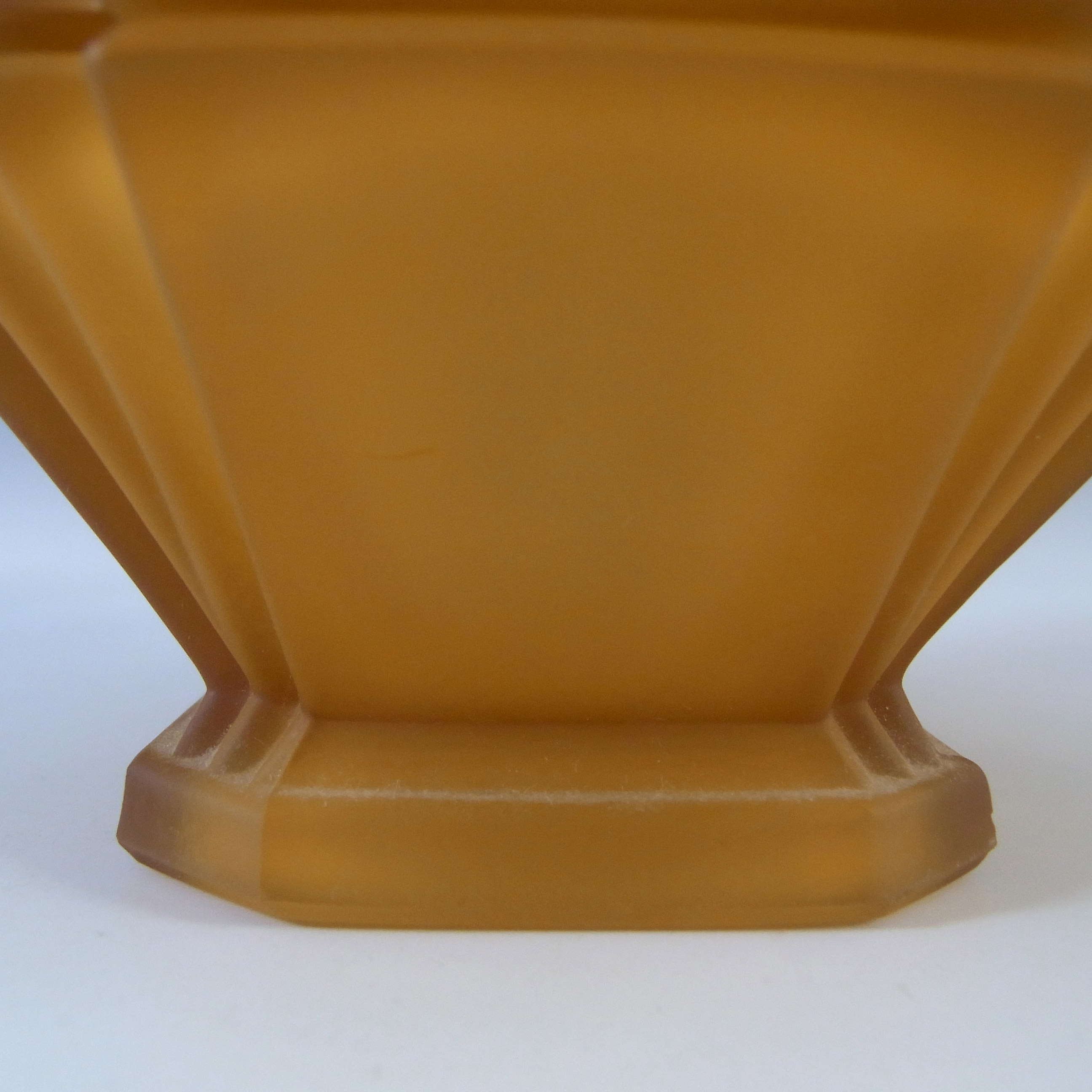 Bagley #3057 Art Deco Frosted Amber Glass 'Bedford' Trinket Bowl/Pot - Click Image to Close