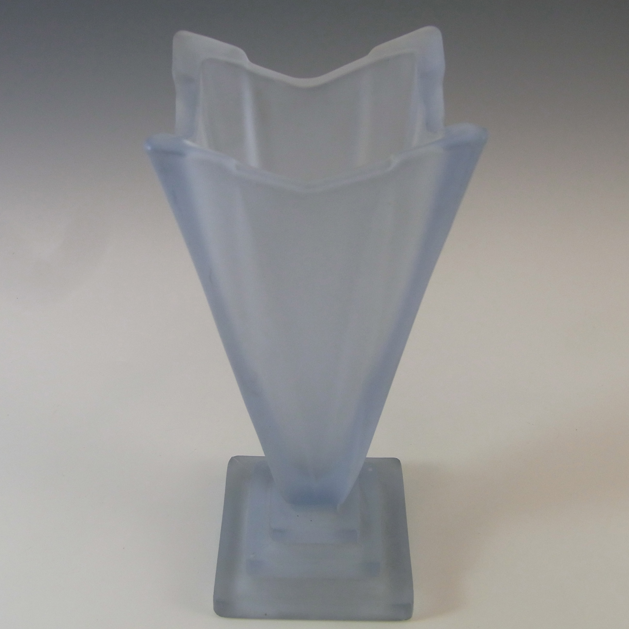 (image for) Bagley #1333 Art Deco 7.5" Frosted Blue Glass 'Wyndham' Vase - Click Image to Close