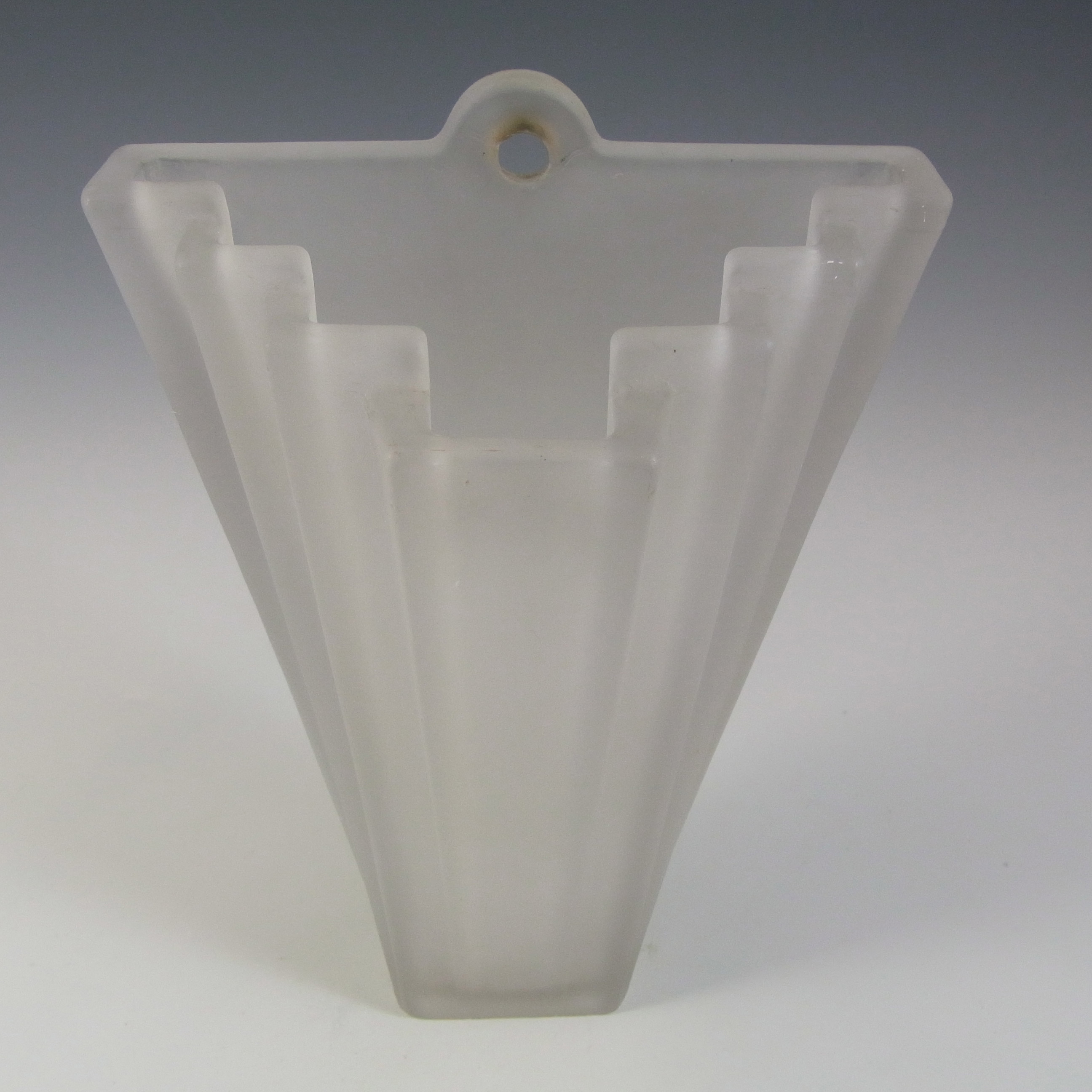 Bagley #334 Art Deco Frosted Glass Vintage 'Grantham' Wall Vase - Click Image to Close