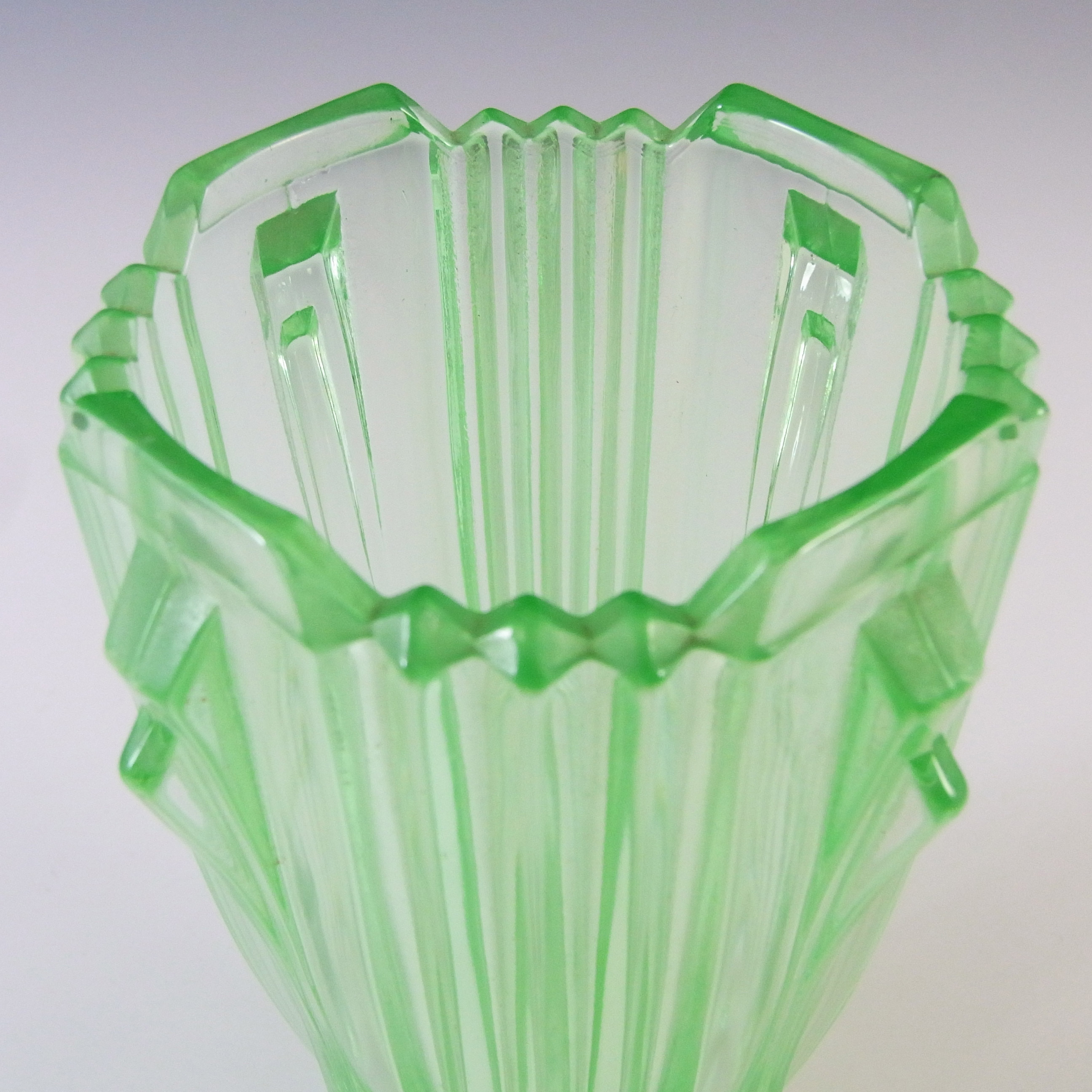 (image for) Bagley #3057 Pair of 5.75" Art Deco Uranium Green Glass Bedford Vases - Click Image to Close