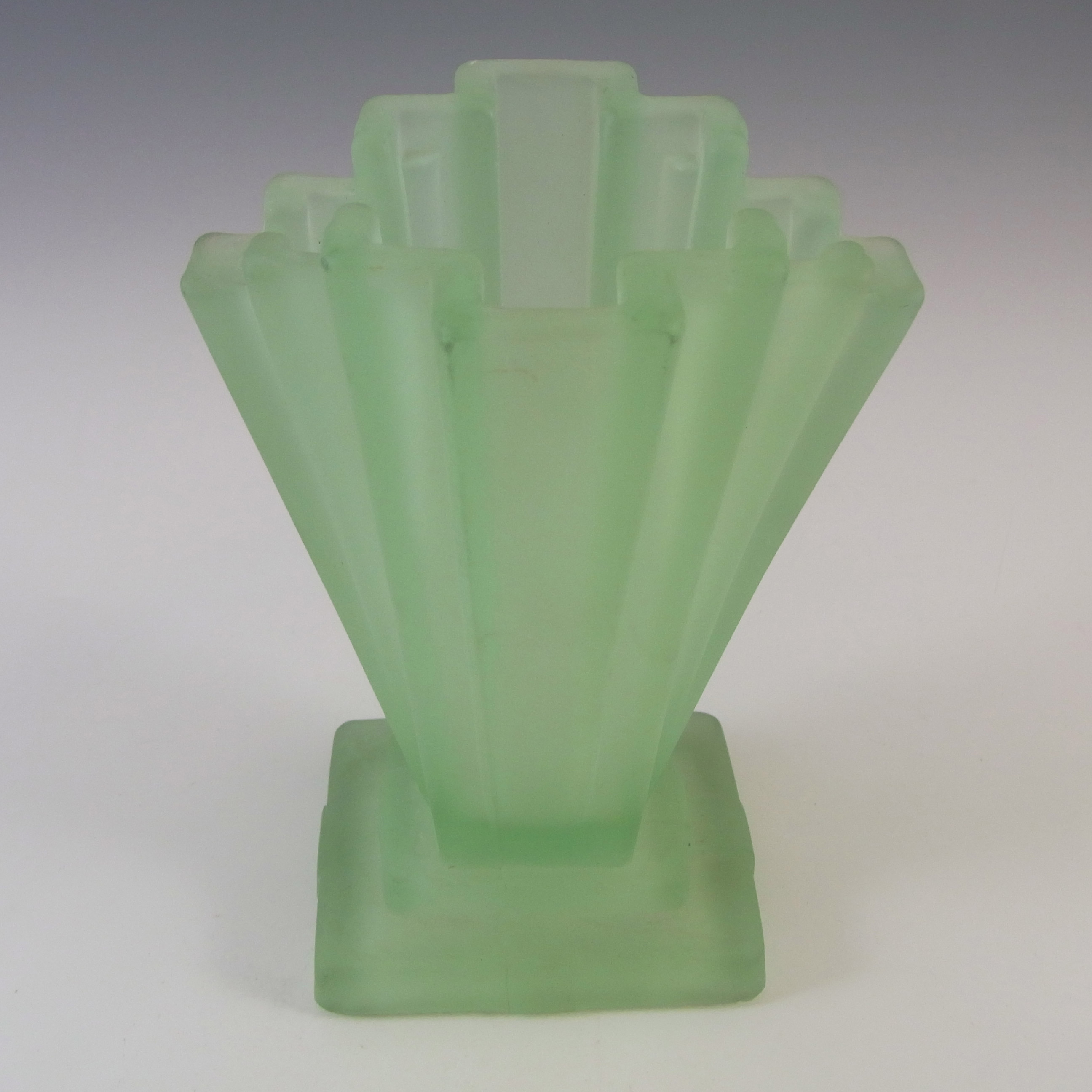Bagley #334 Art Deco 6" Frosted Green Glass 'Grantham' Vase - Click Image to Close
