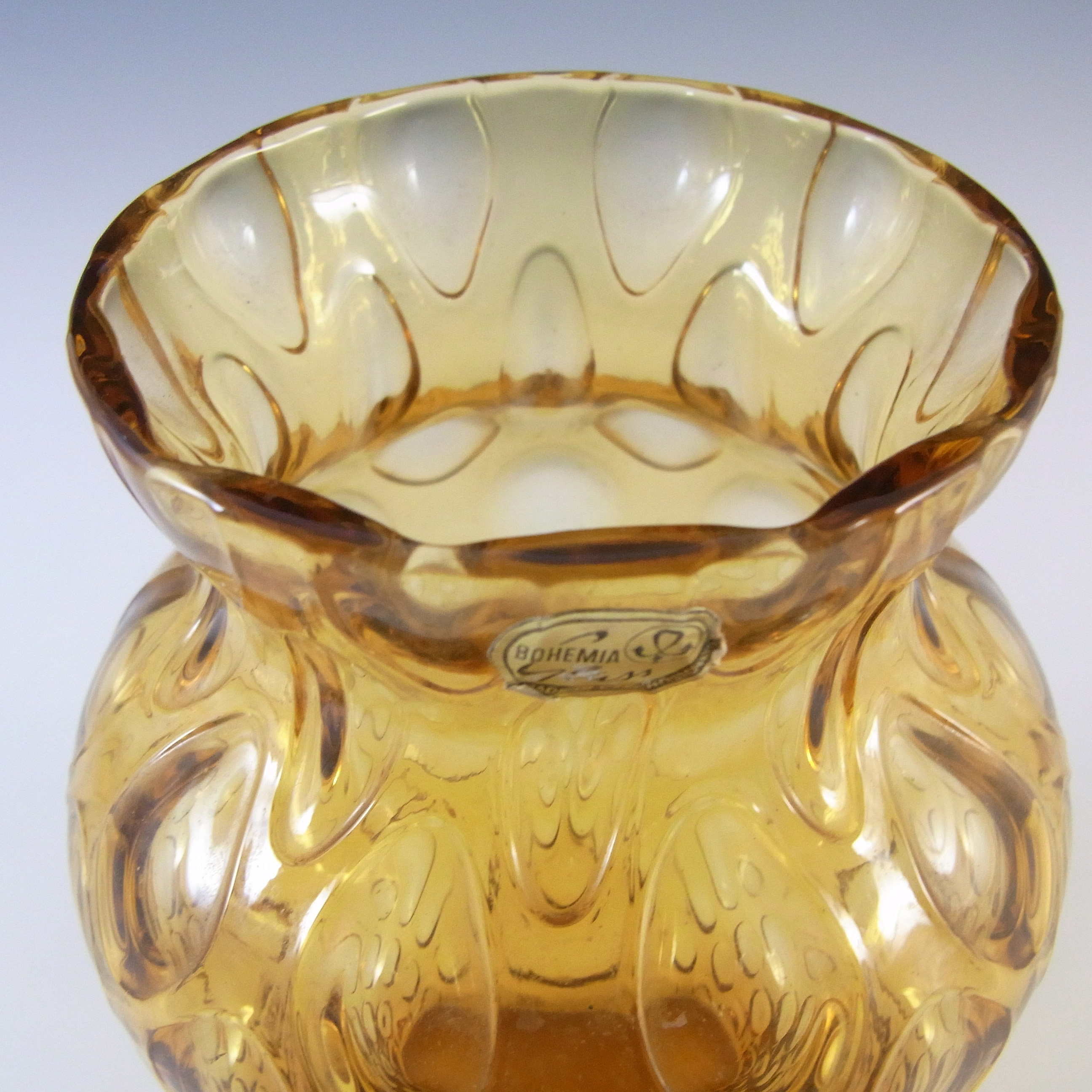 Borske Sklo 1950's Amber Glass Optical 'Olives' Vase - Click Image to Close