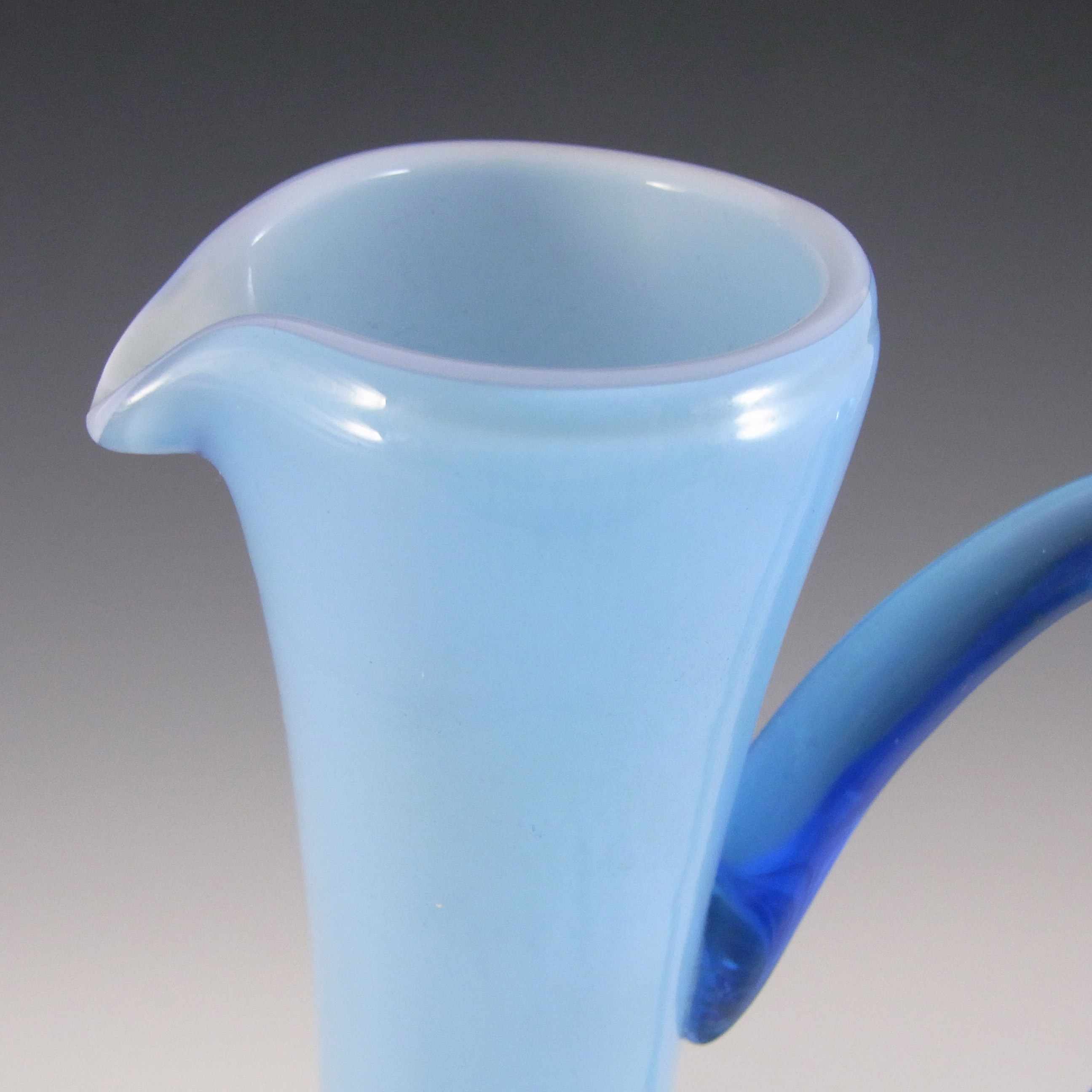 Empoli Vintage Italian Blue Retro Cased Glass Jug / Vase - Click Image to Close