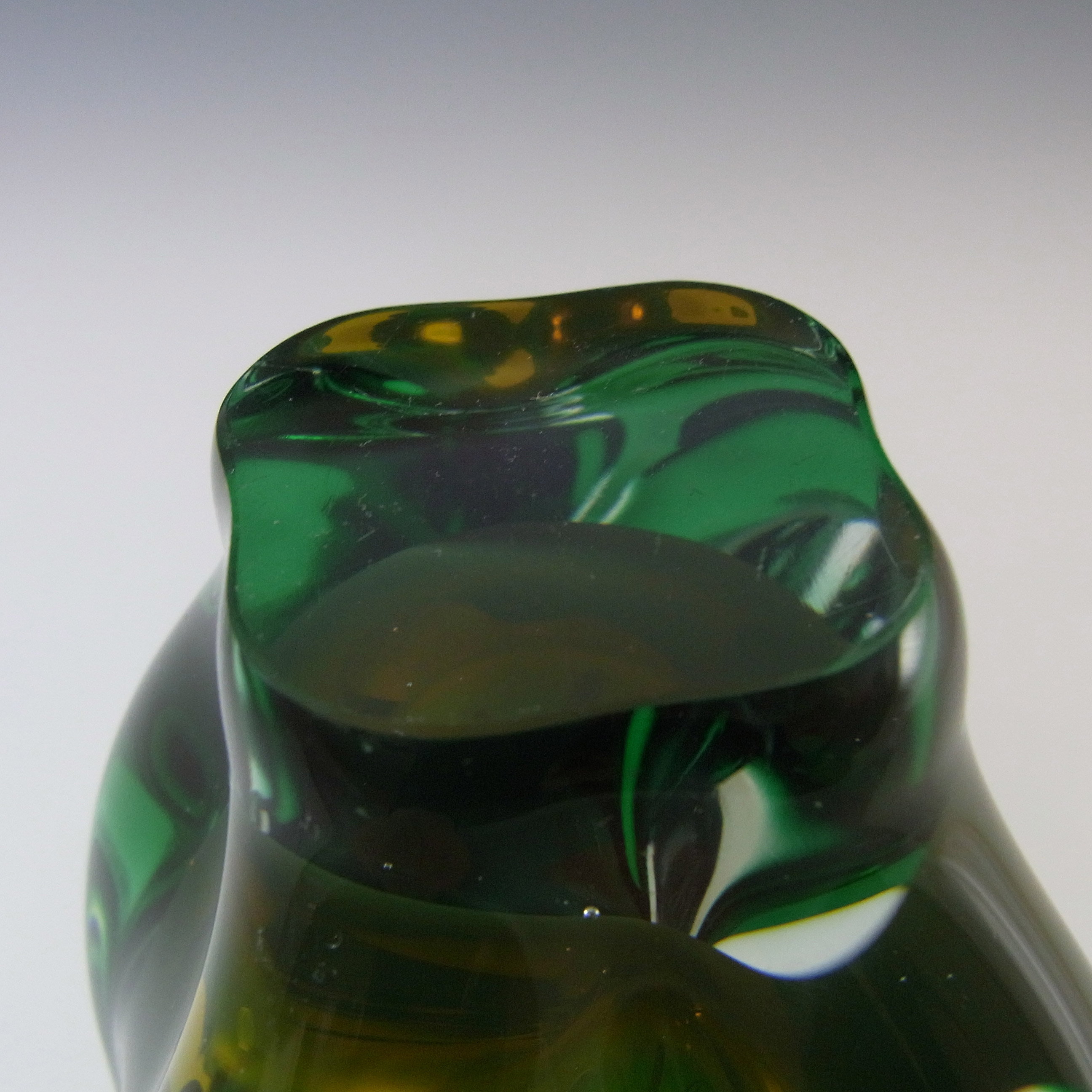 (image for) Chřibská #296/4/13 Czech Green & Yellow Glass Vase - Click Image to Close
