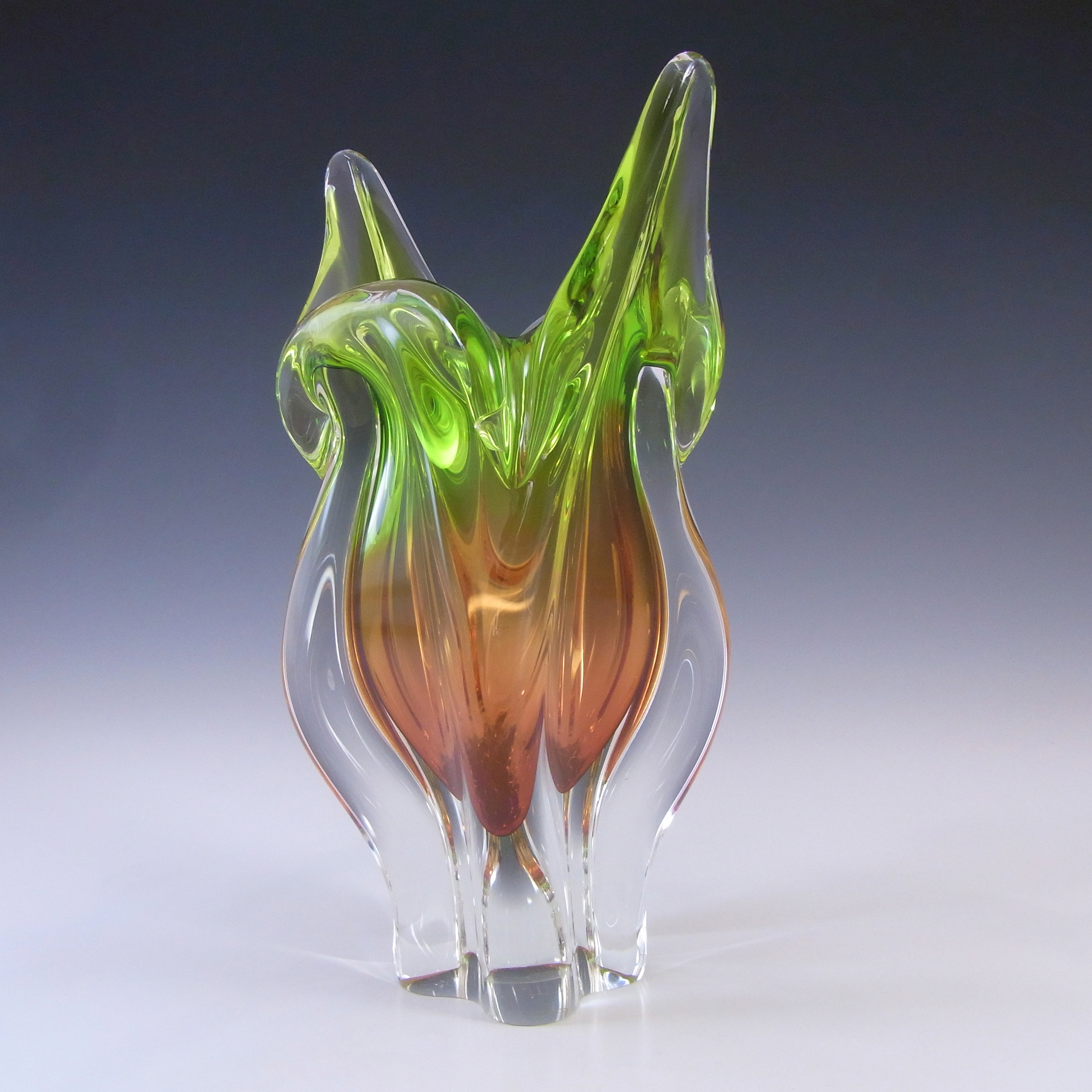 Chřibská #296/1/26 Green & Orange Glass Vase - Click Image to Close