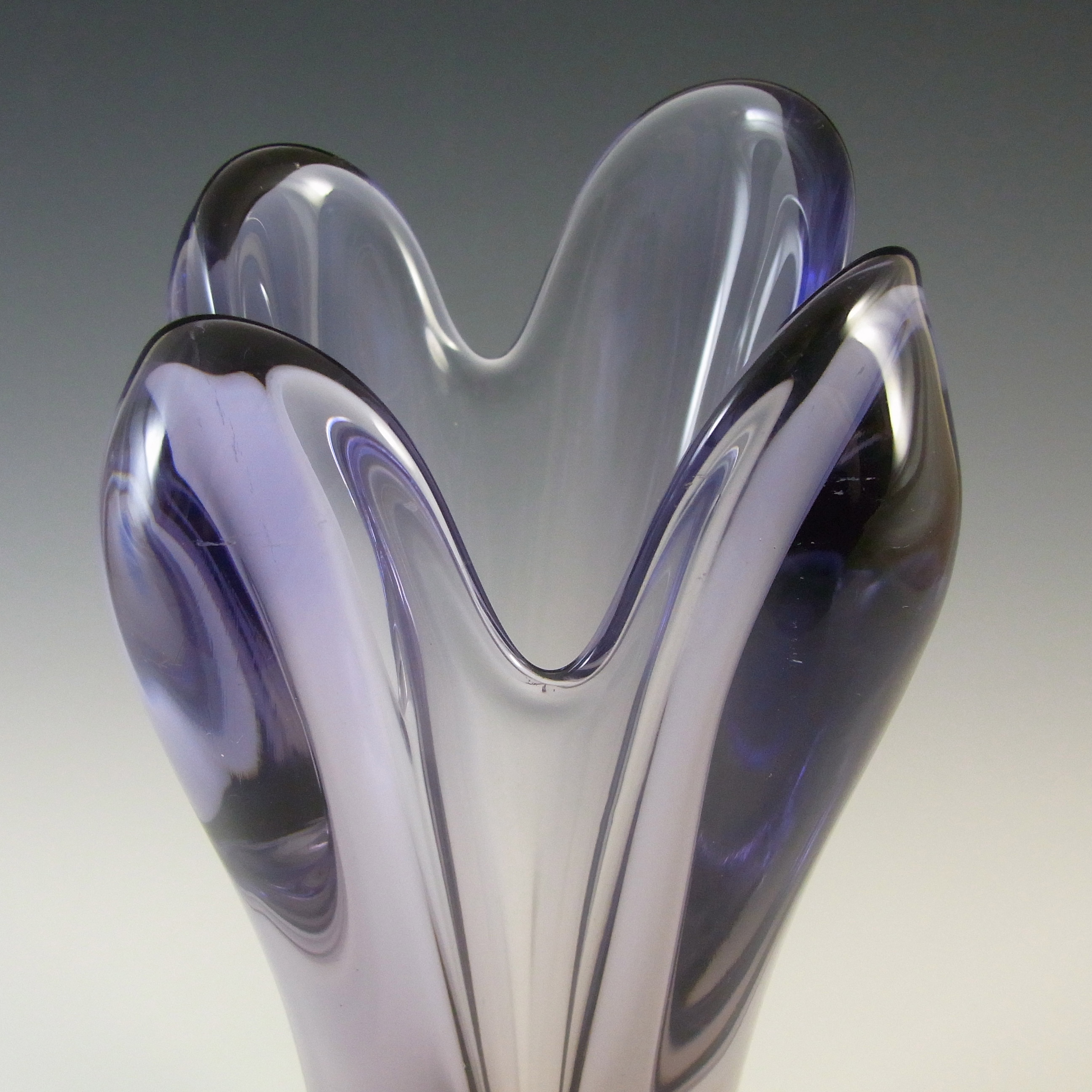 Skrdlovice #6348 Czech Pink & Purple Glass Vase by Rudolf Beránek - Click Image to Close