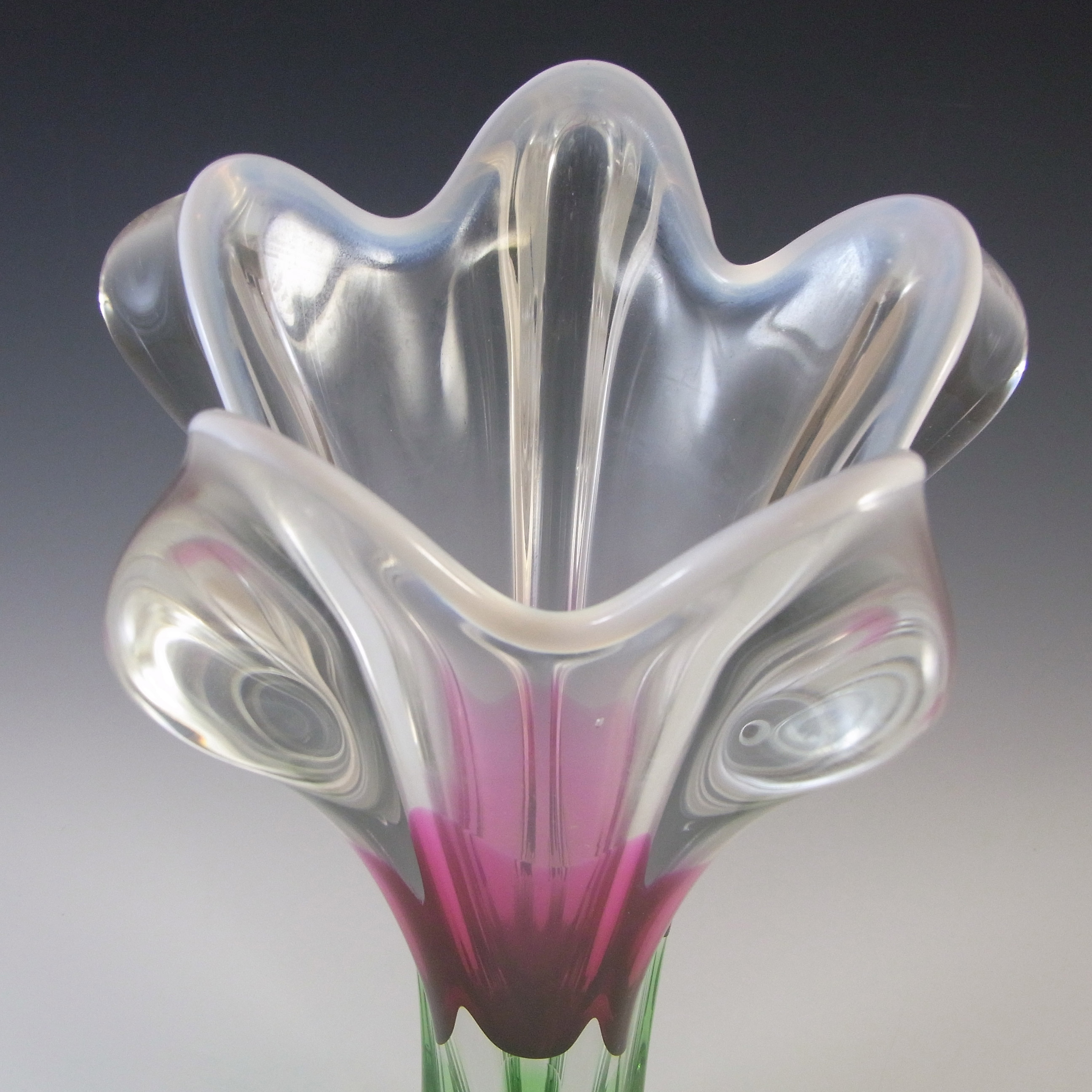 (image for) Chřibská #316/1/35 Czech Pink, White & Green Glass Vase - Click Image to Close