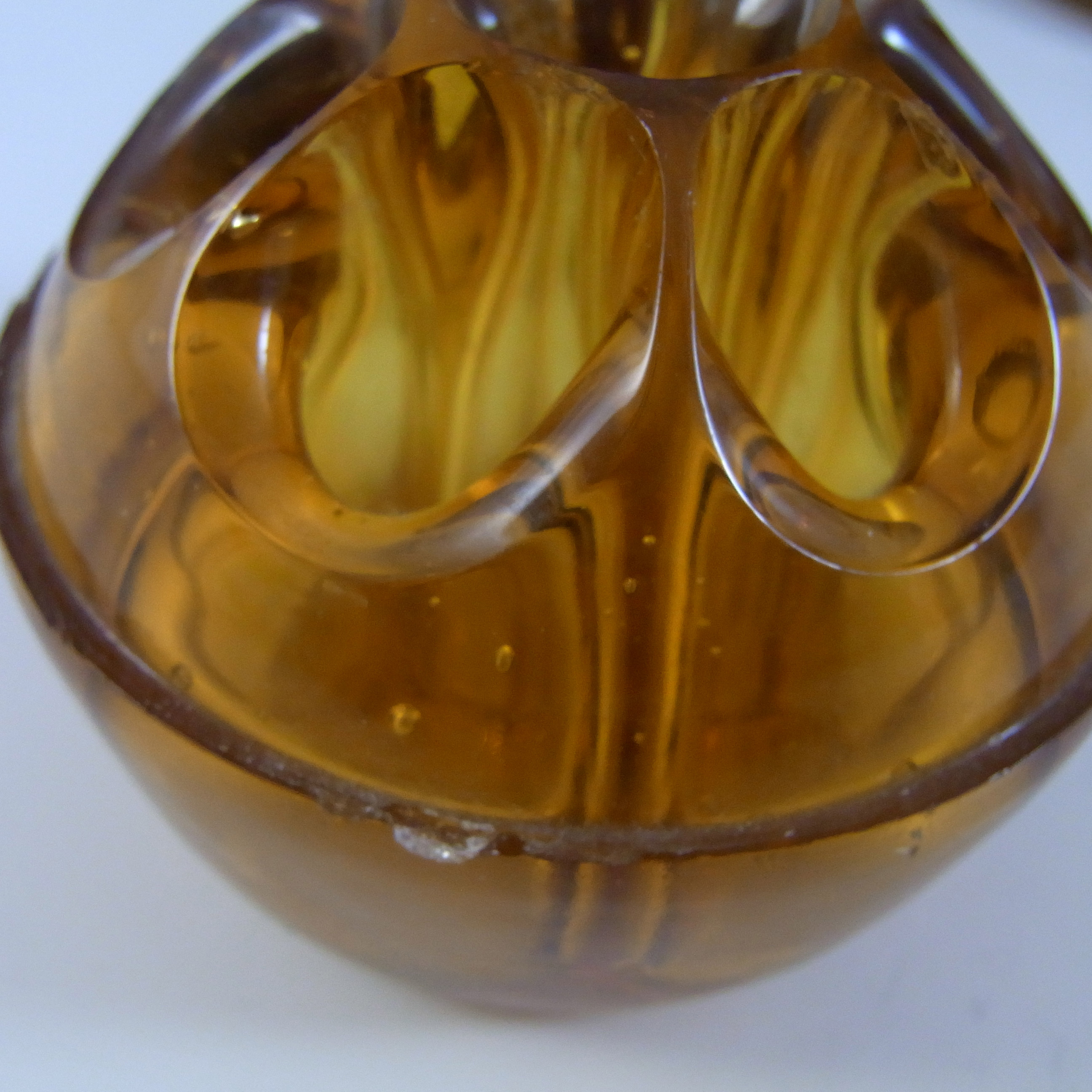 Davidson Vintage Art Deco Amber Cloud Glass Vase #294 - Click Image to Close