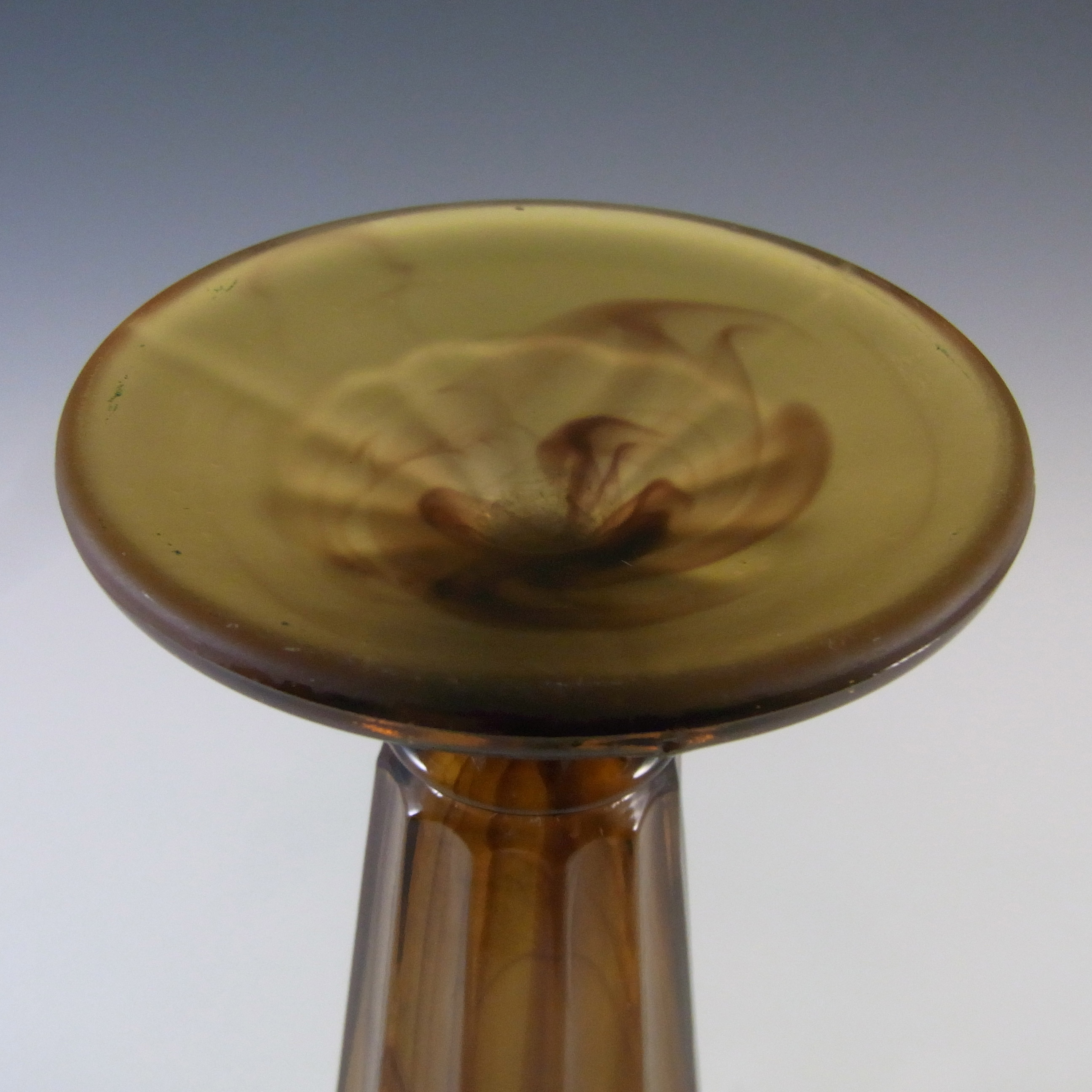 Davidson Vintage 8.5" Art Deco Amber Cloud Glass Vase #50 - Click Image to Close