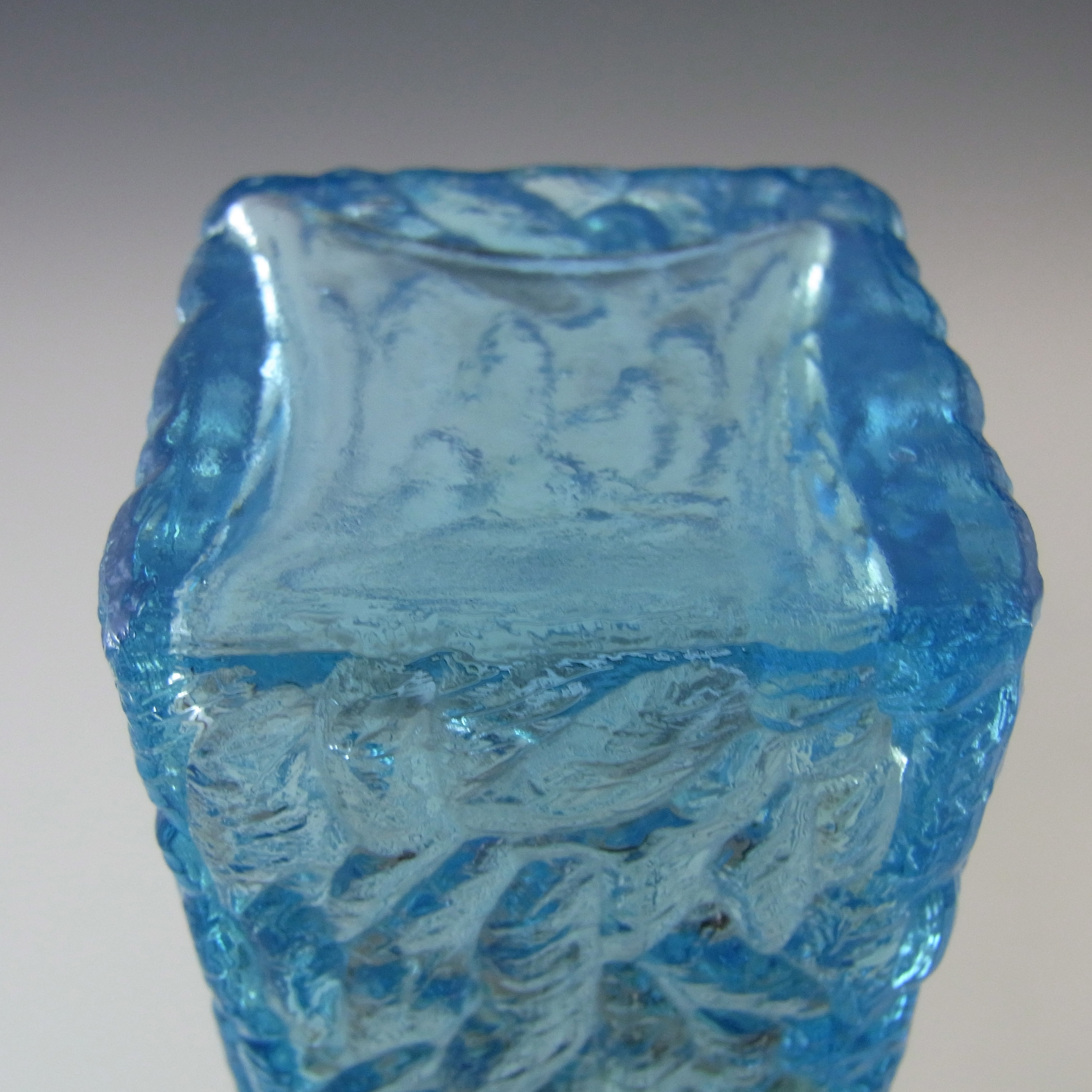 Davidson Vintage British Blue Bark Textured Glass "Luna" Vase - Click Image to Close