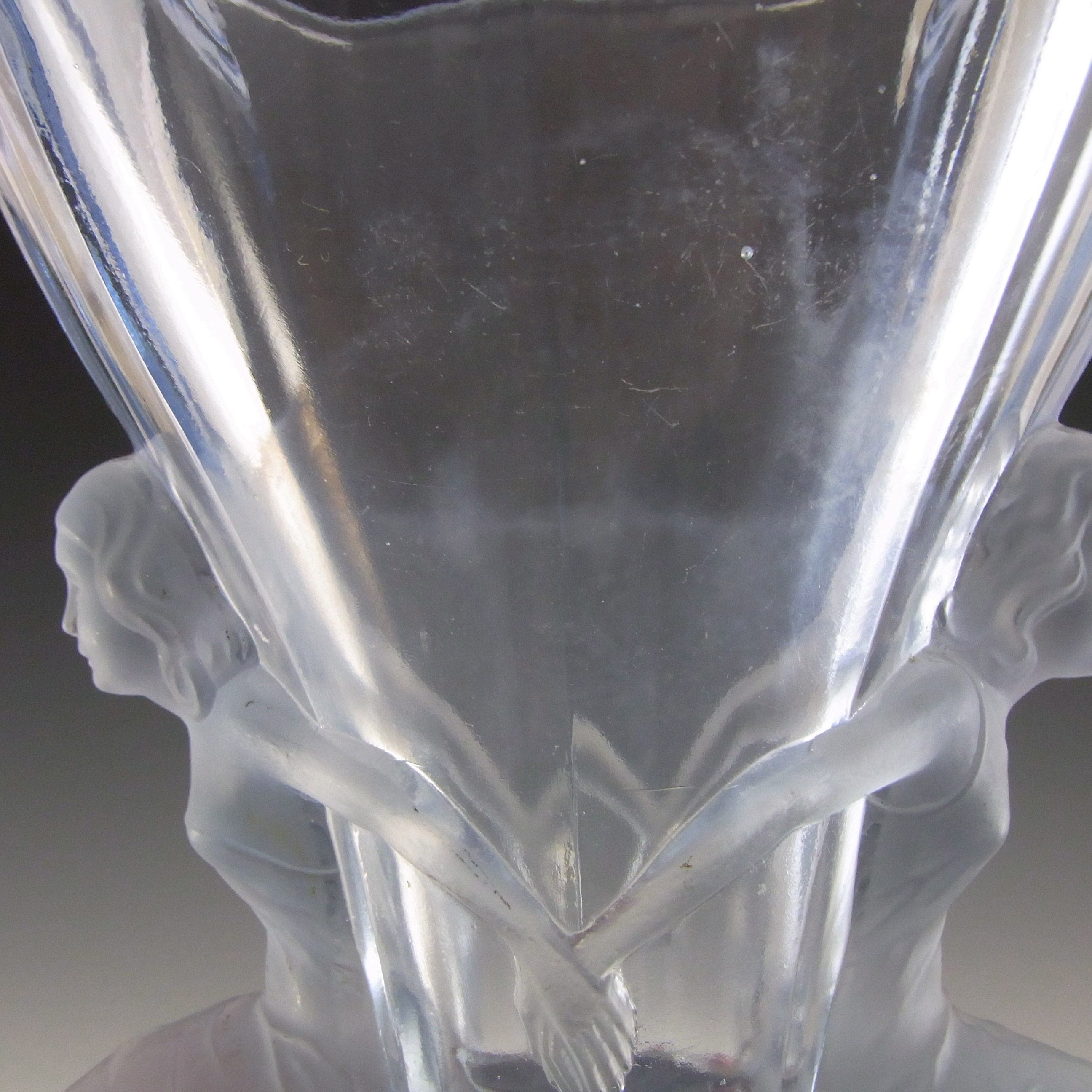 Walther & Söhne 1930's Art Deco Blue Glass 'Windsor' Vase - Click Image to Close