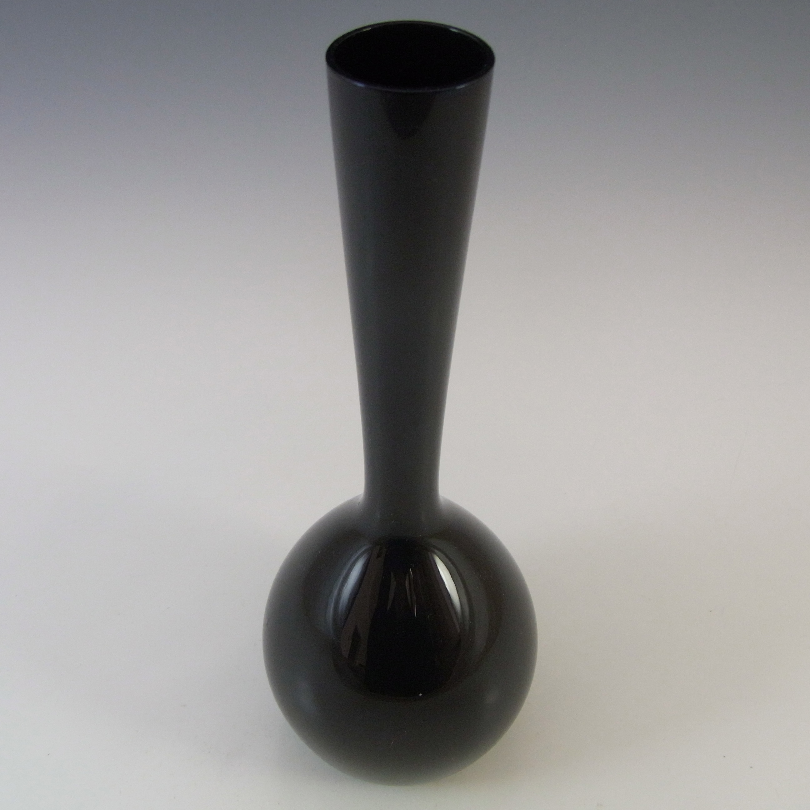 (image for) Elme Vintage Swedish/Scandinavian Black Glass Vase - Click Image to Close
