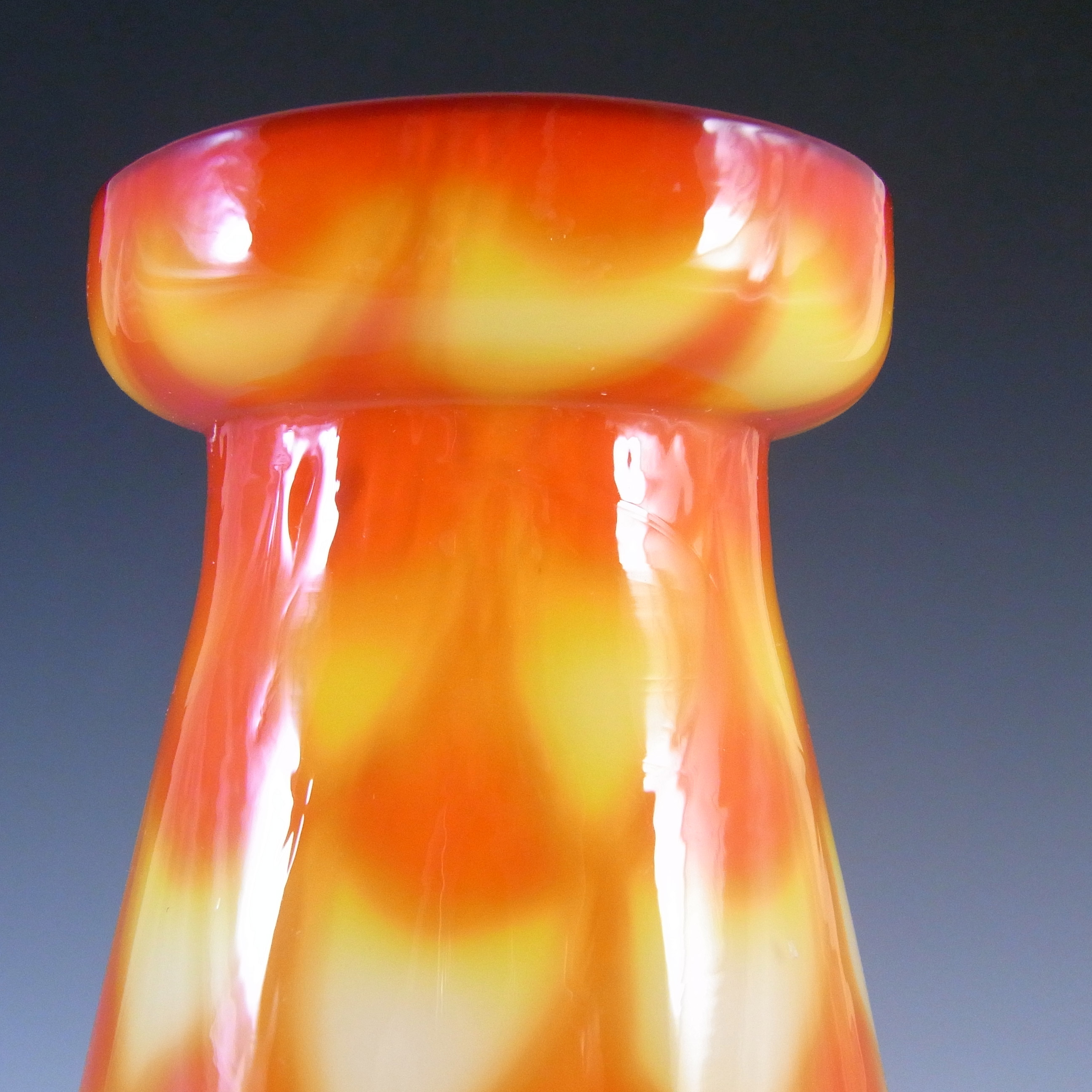 (image for) Elme Retro Scandinavian Orange & Yellow Vintage Glass Peacock Vase - Click Image to Close