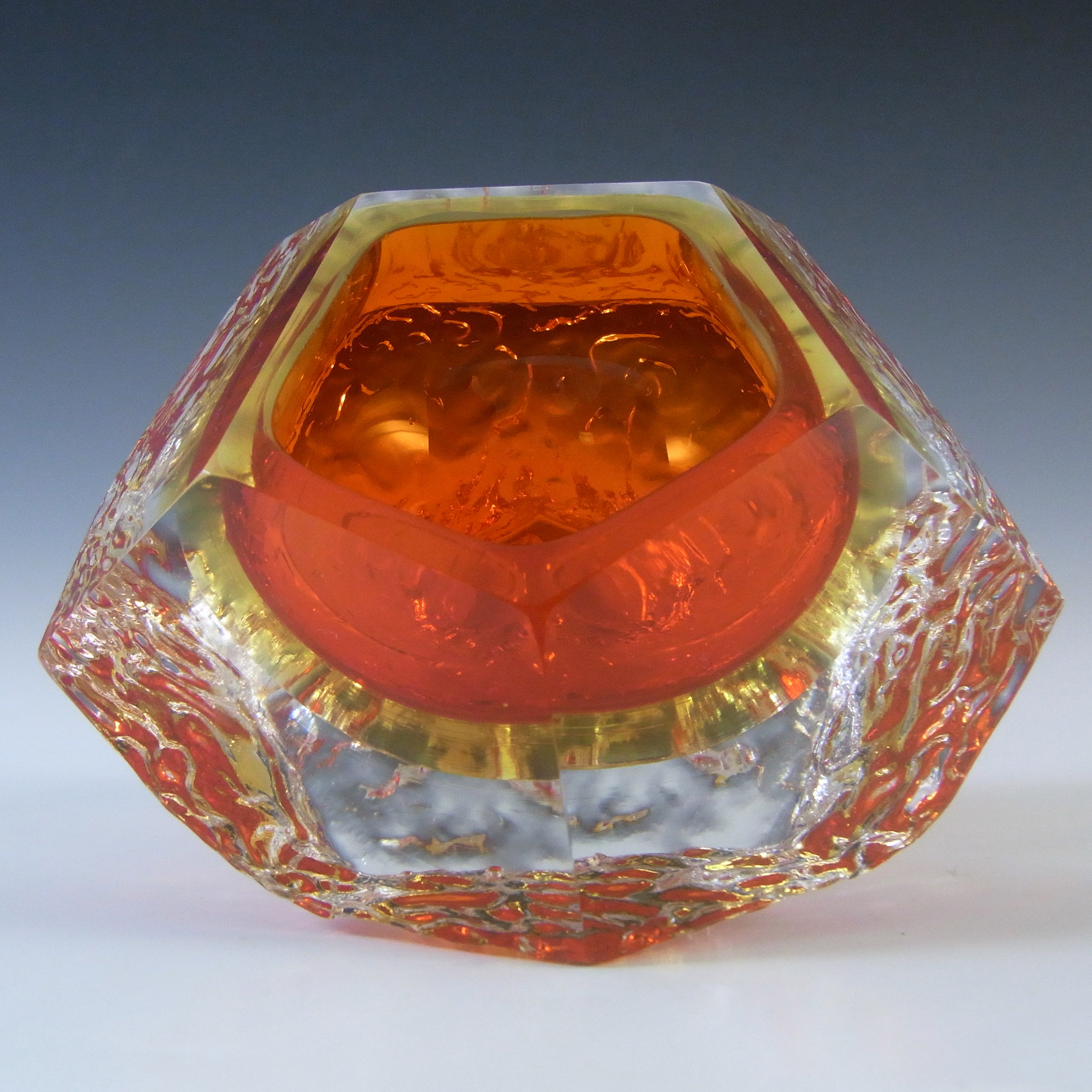 Mandruzzato Murano Faceted Red & Amber Sommerso Glass Bowl - Click Image to Close