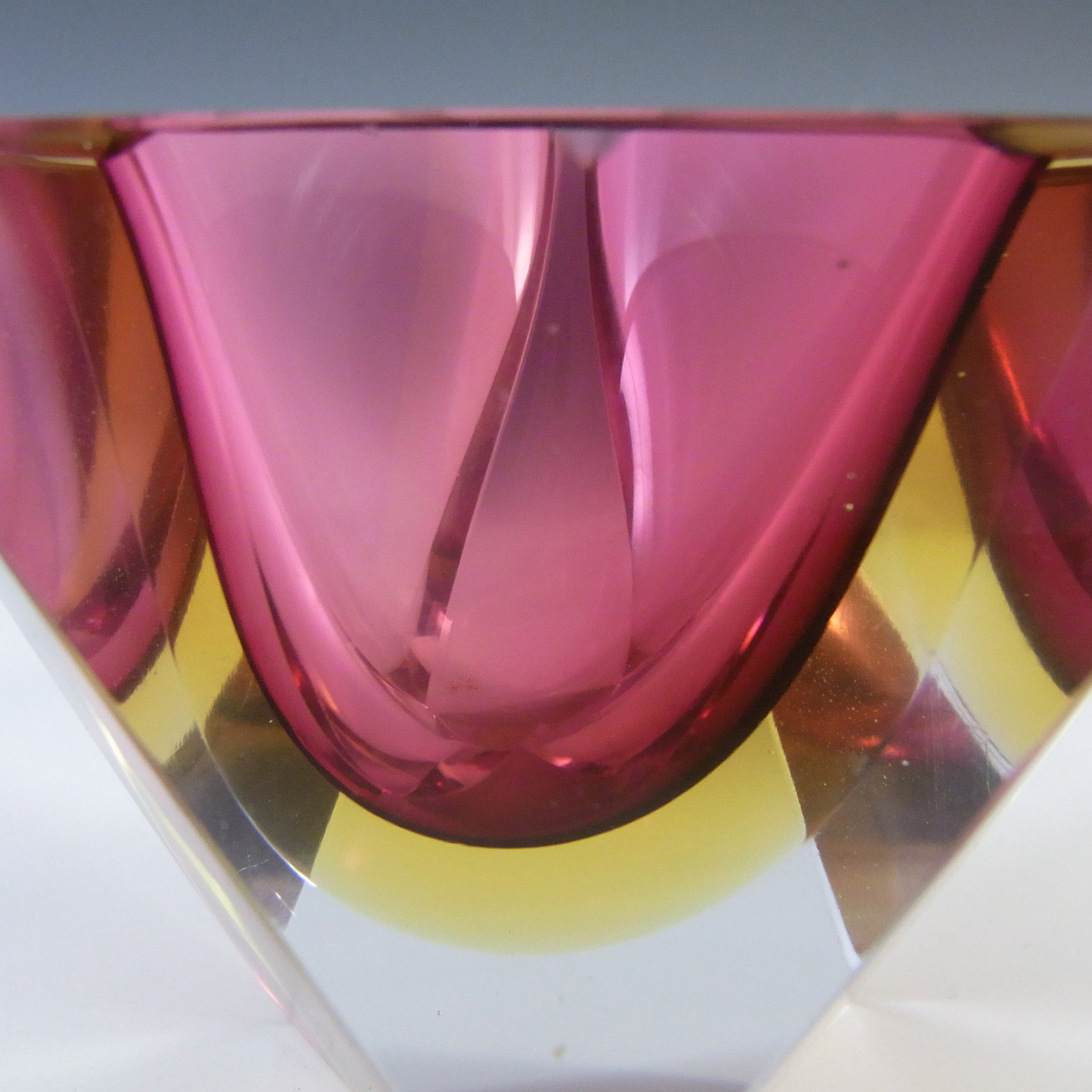 Murano Faceted Pink & Amber Sommerso Glass 1950's Block Bowl - Click Image to Close
