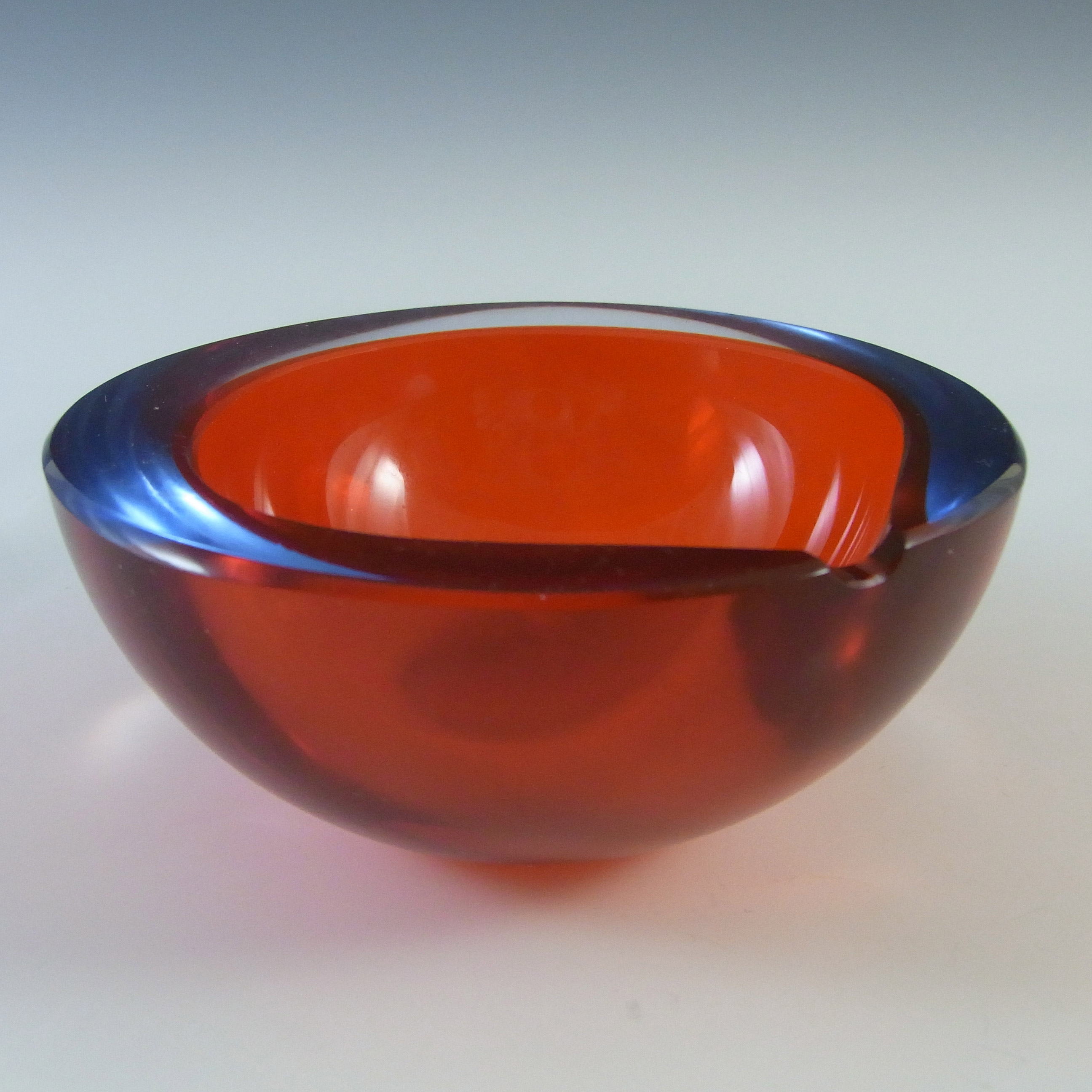 Murano Geode Red & Blue Sommerso Glass Circle Bowl - Click Image to Close