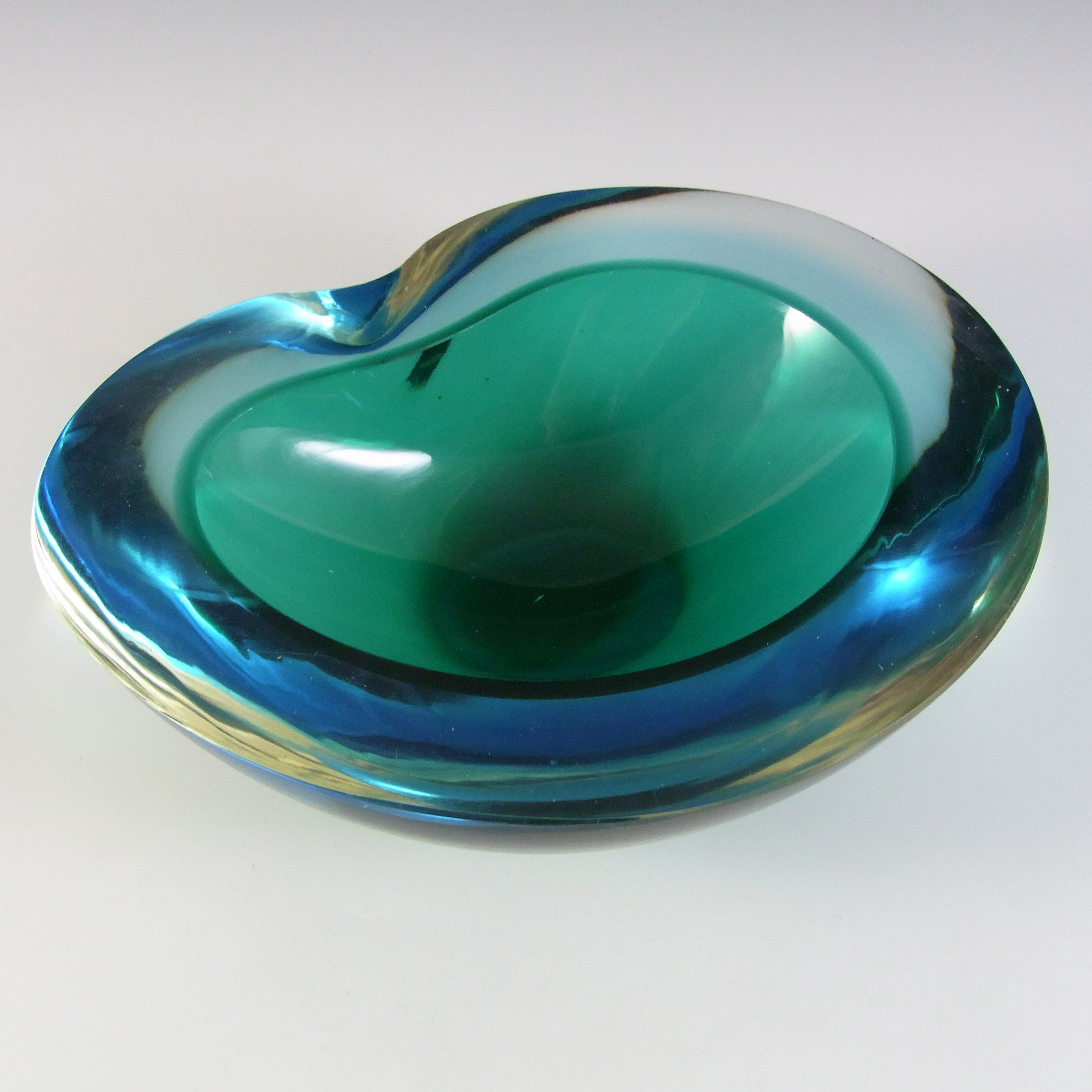 Murano Geode Blue & Green Sommerso Glass Kidney Bowl - Click Image to Close