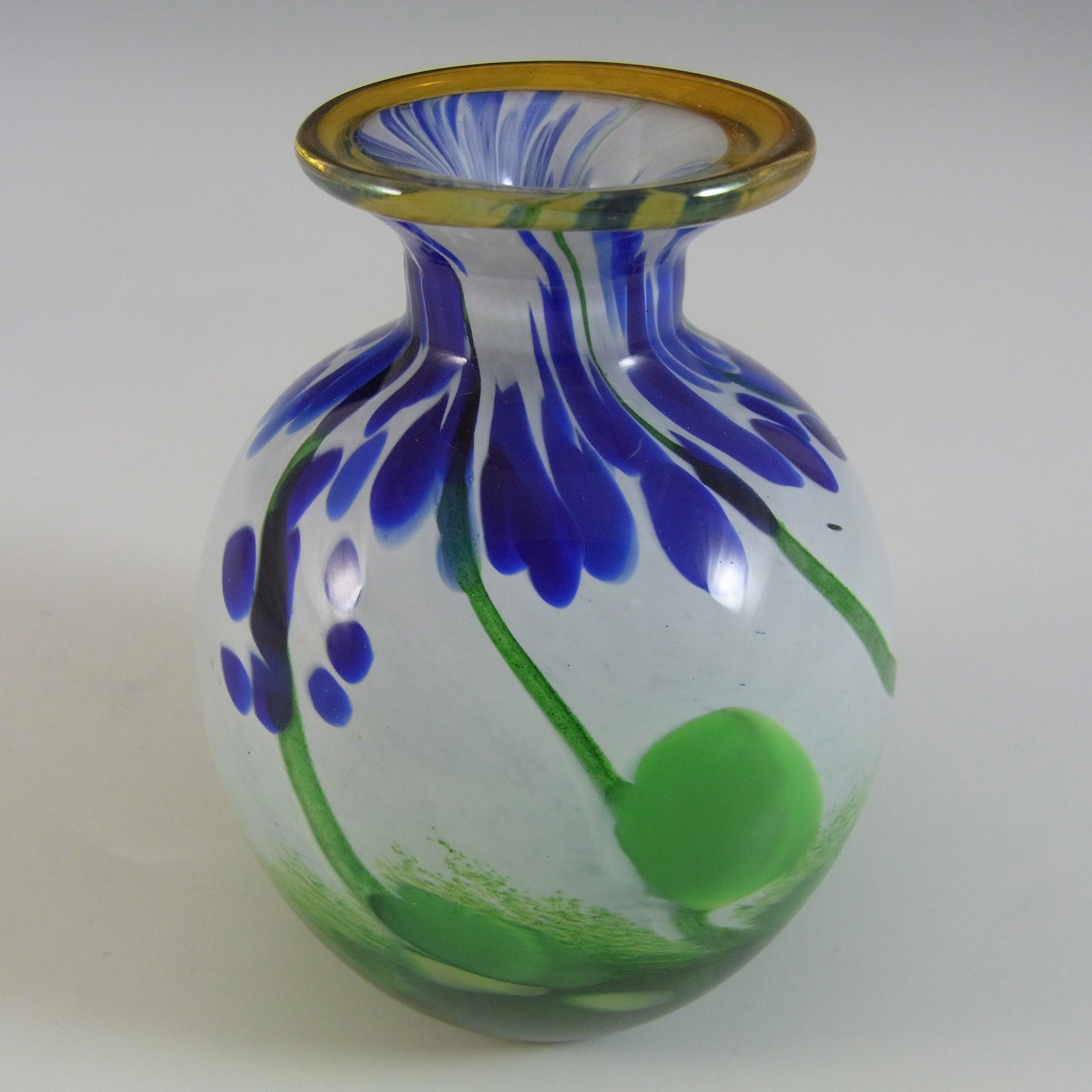 SIGNED & LABELLED Glory Art Glass British Blue & Green Vase - Click Image to Close