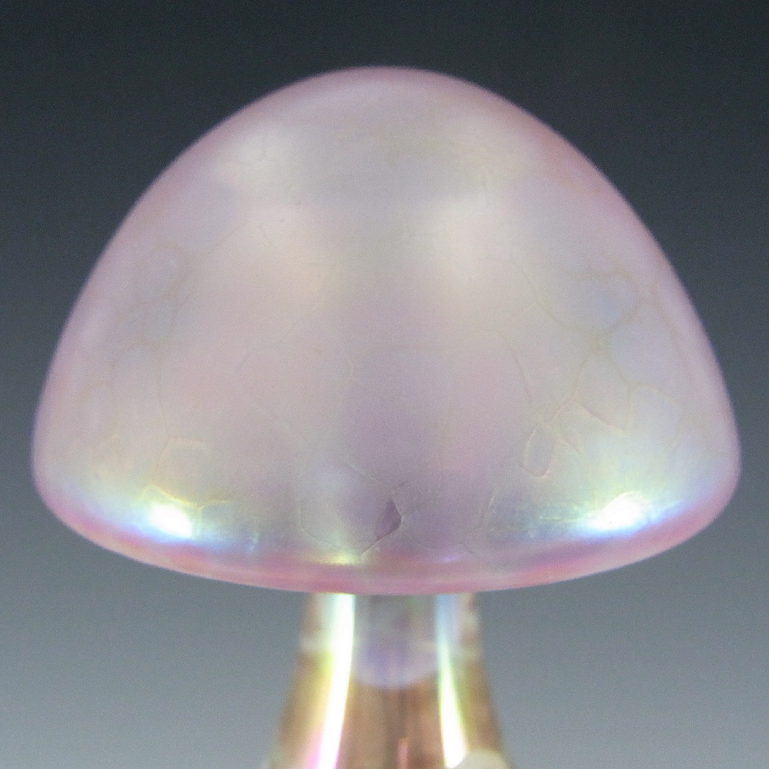 LABELLED Heron Glass Pink Iridescent Mushroom Paperweight - Click Image to Close