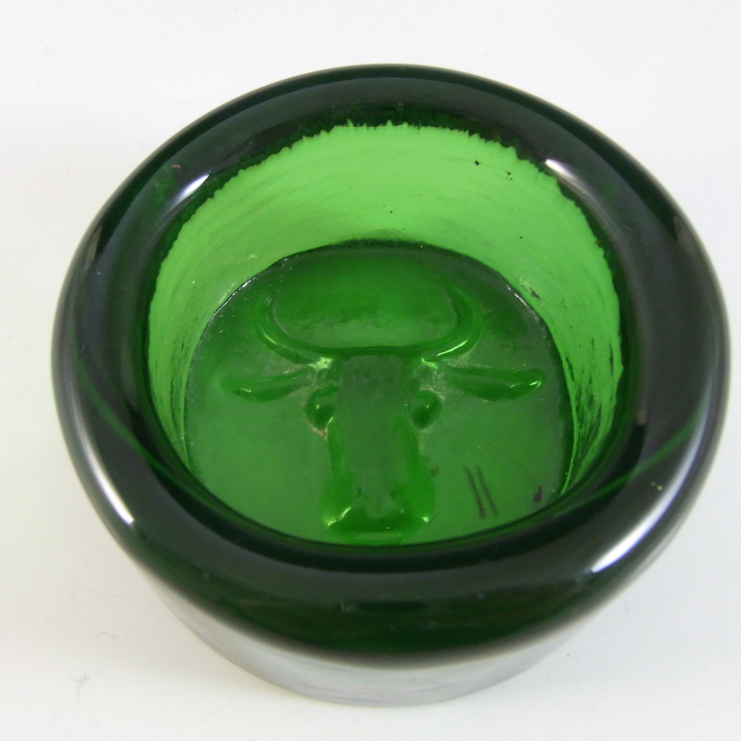 (image for) Kosta Boda Swedish Green Glass Bull Bowl by Erik Hoglund - Click Image to Close