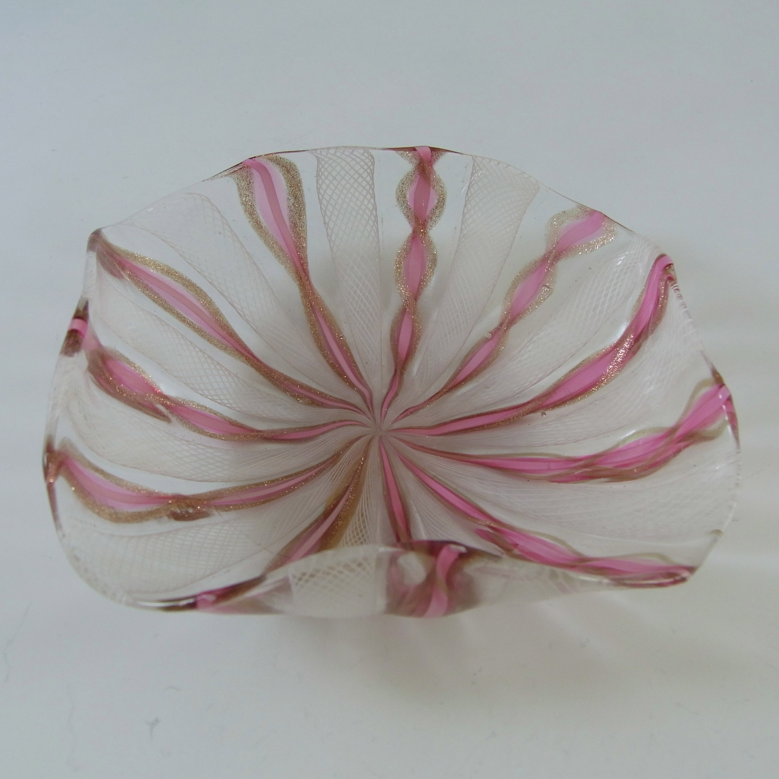 (image for) Murano White Zanfirico & Pink Filigree Aventurine Glass Bowl - Click Image to Close